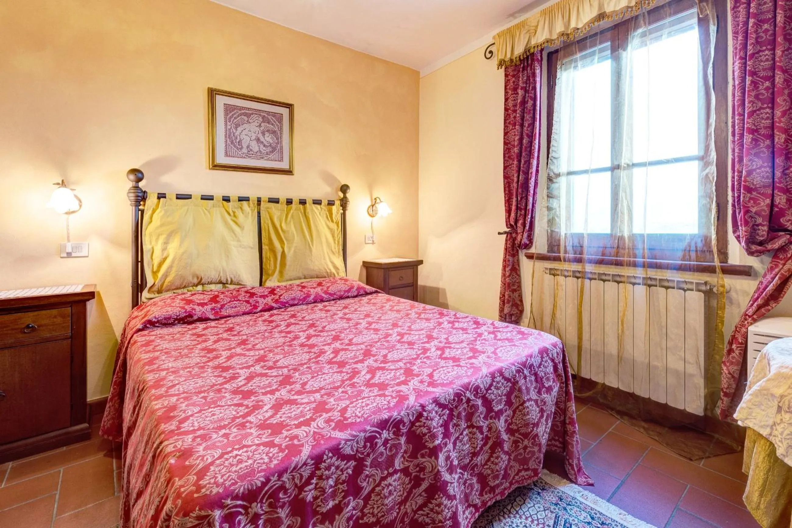 Photo of the whole room, Bed in Fattoria Le Giare Agriturismo