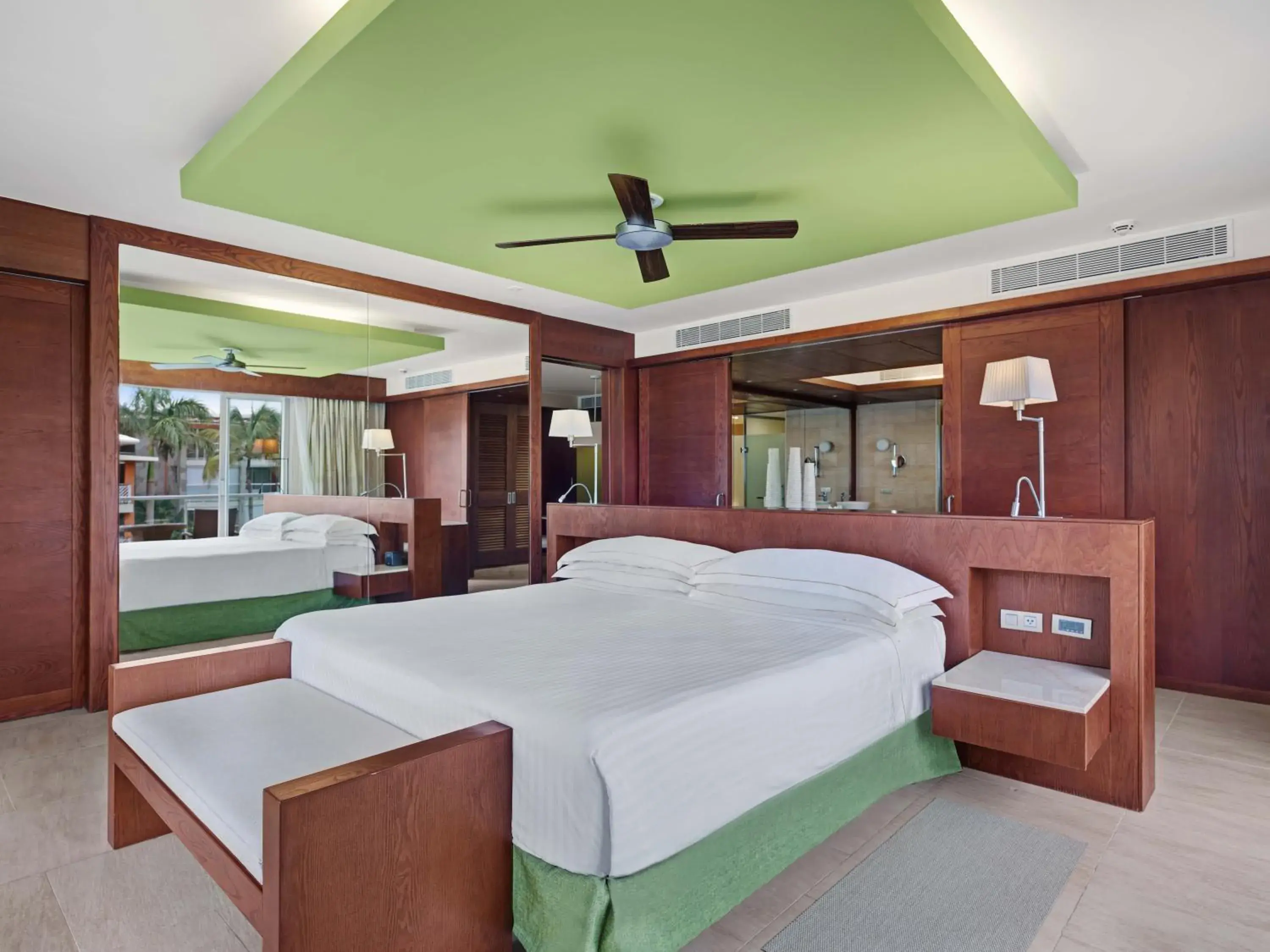 Photo of the whole room, Bed in Barceló Bávaro Palace All Inclusive Photo of the whole room, Bed in Barceló Bávaro Palace All Inclusive