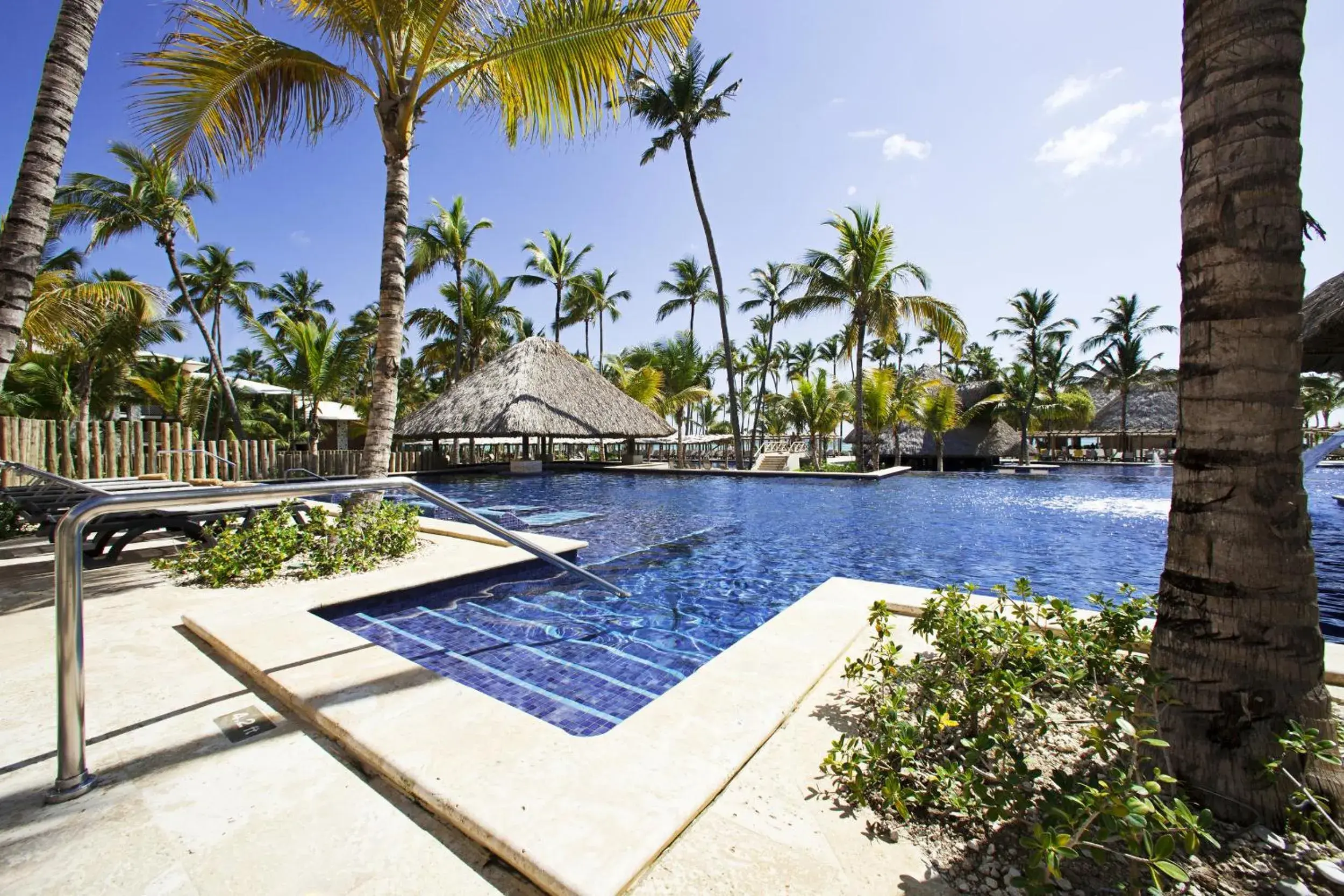 Swimming pool in Barceló Bávaro Palace All Inclusive Swimming pool in Barceló Bávaro Palace All Inclusive