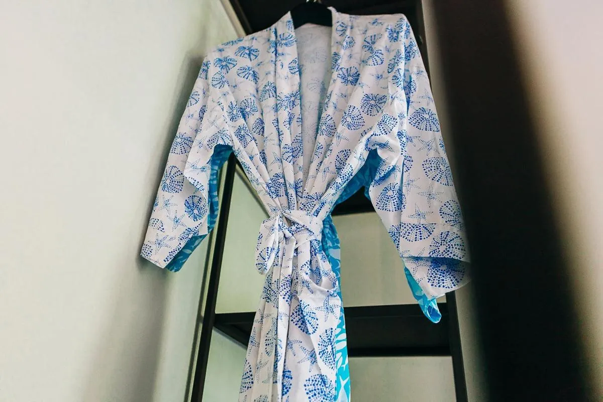 wardrobe in Lovinalife Room & Cafe