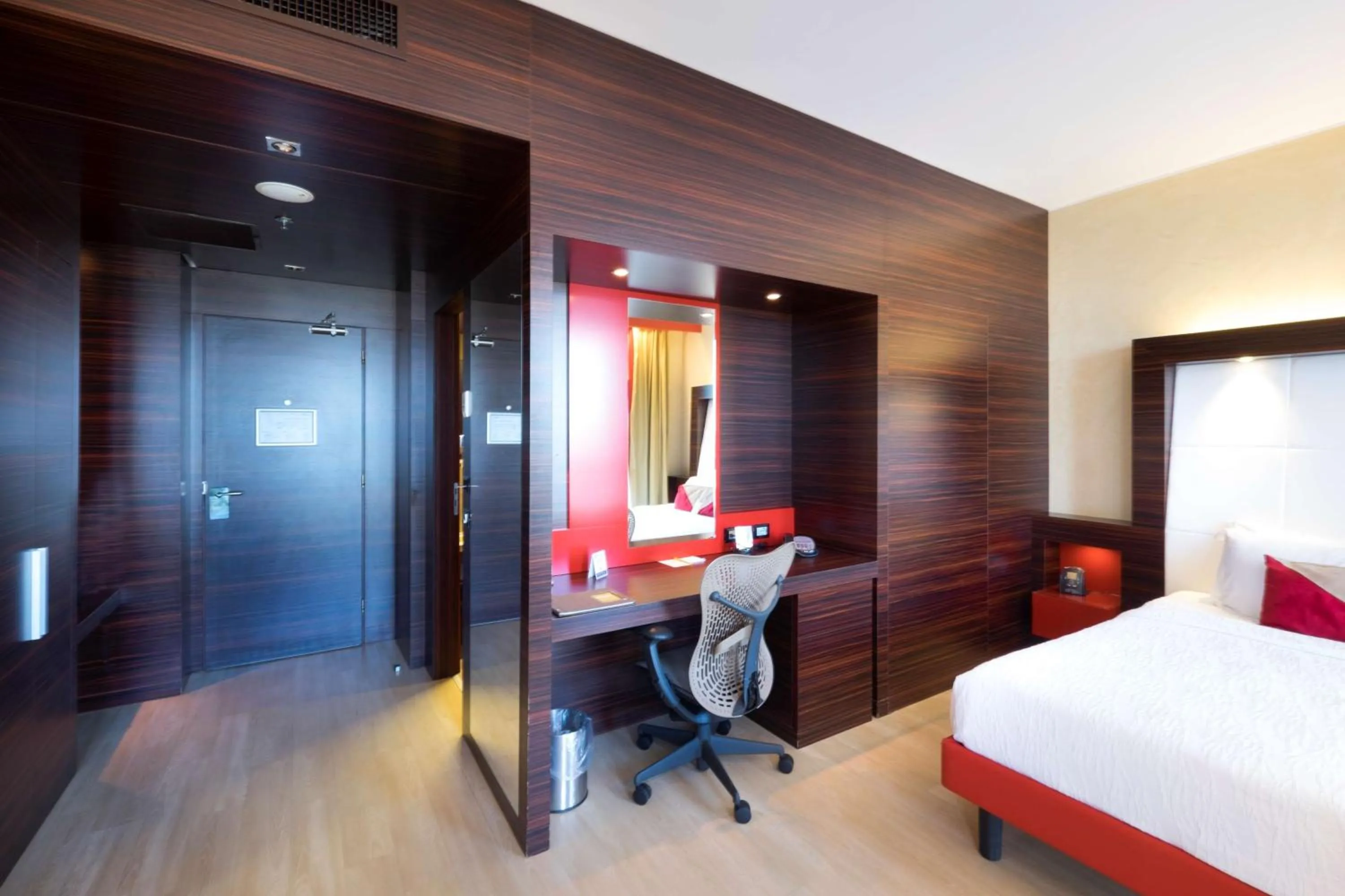 Bedroom, Bed in Hilton Garden Inn Lecce