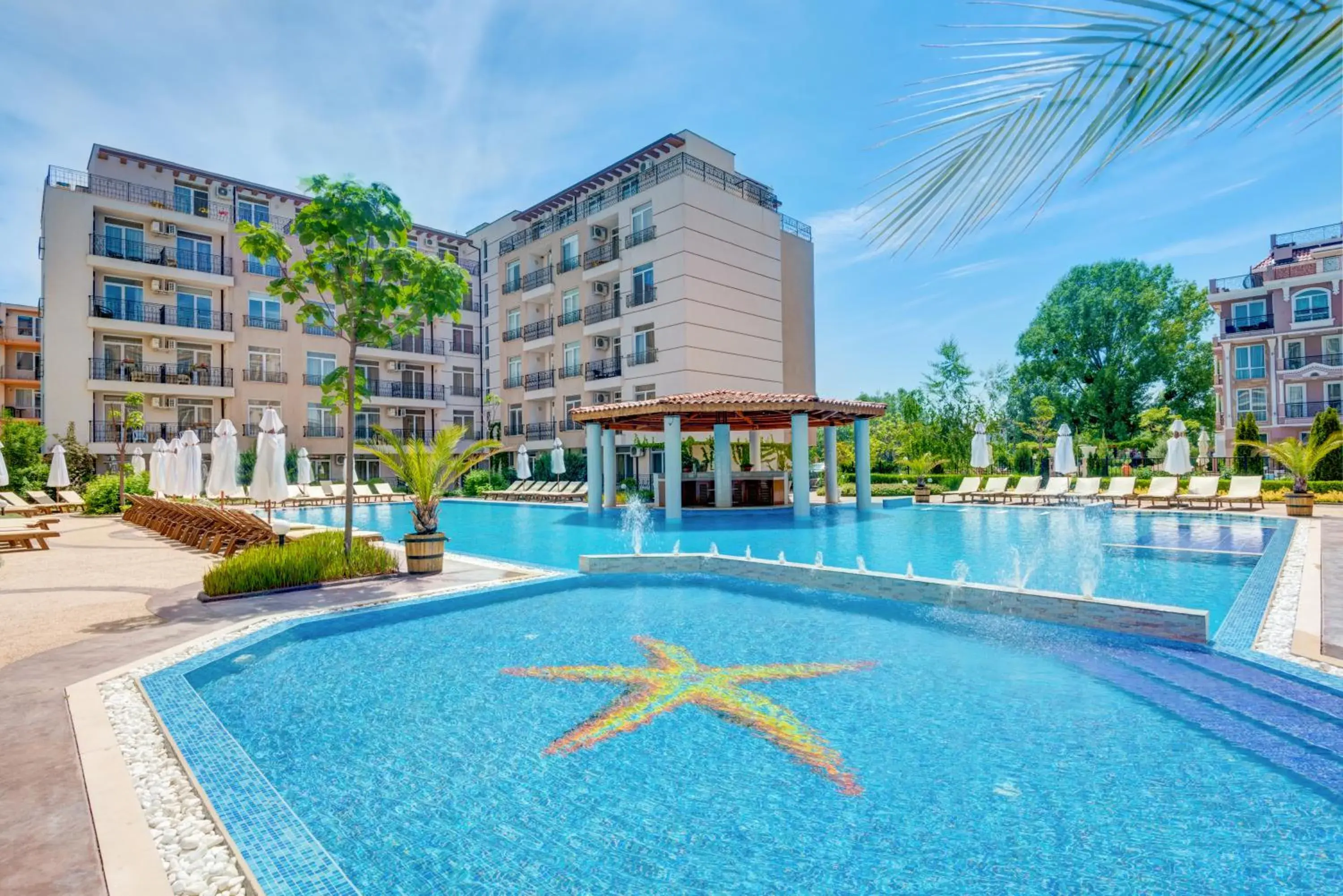 Property building in Dawn Park Complex Property building in Dawn Park Complex