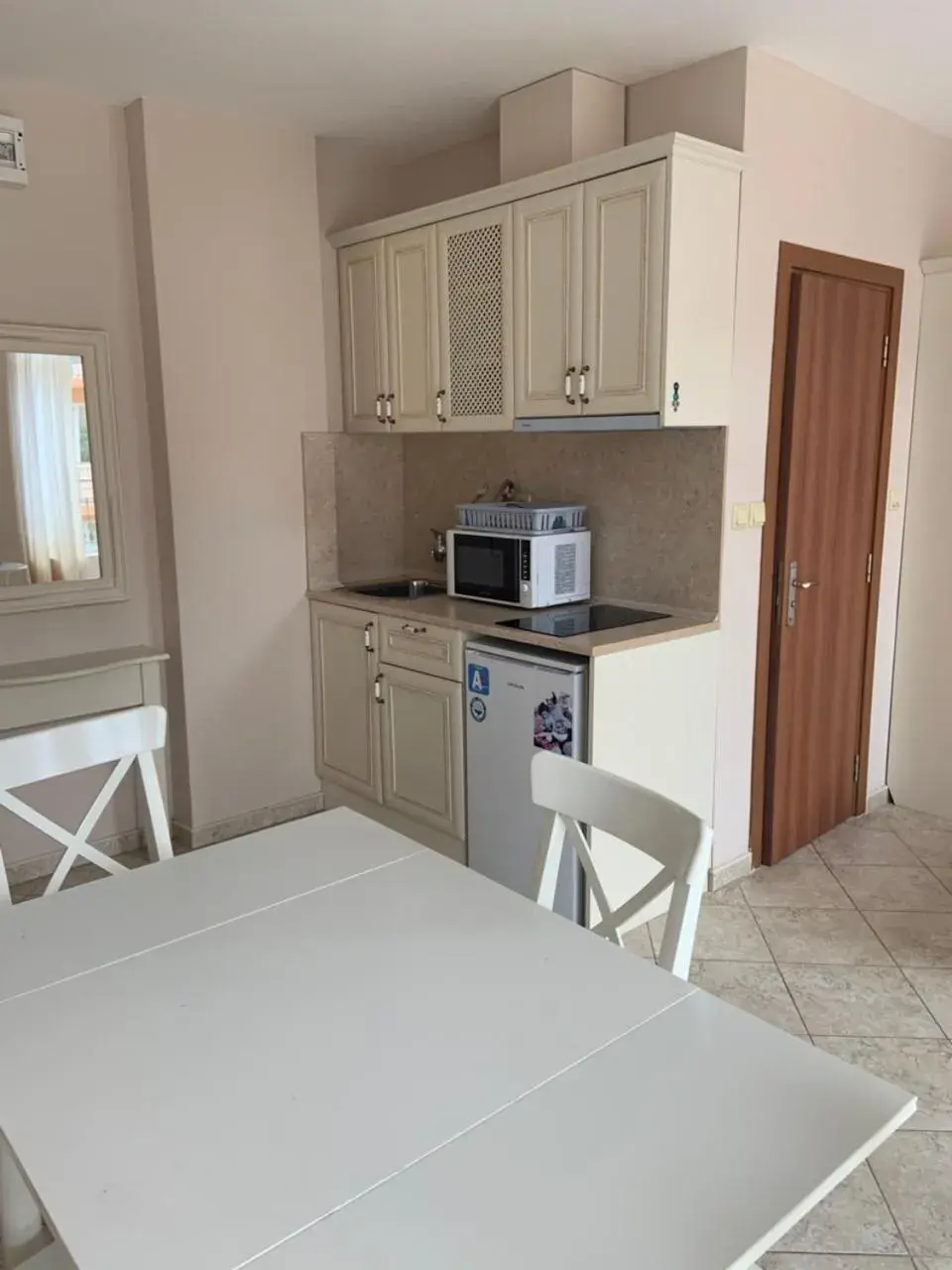 Kitchen or kitchenette in Dawn Park Complex Kitchen or kitchenette in Dawn Park Complex