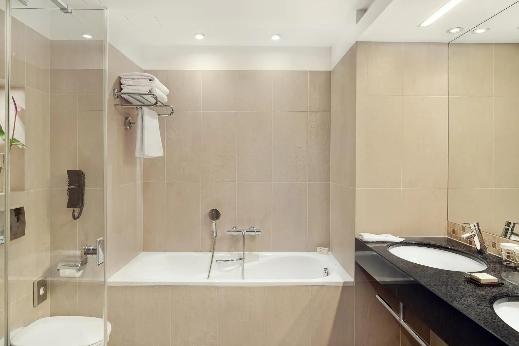 Bathroom in Hilton Gdansk