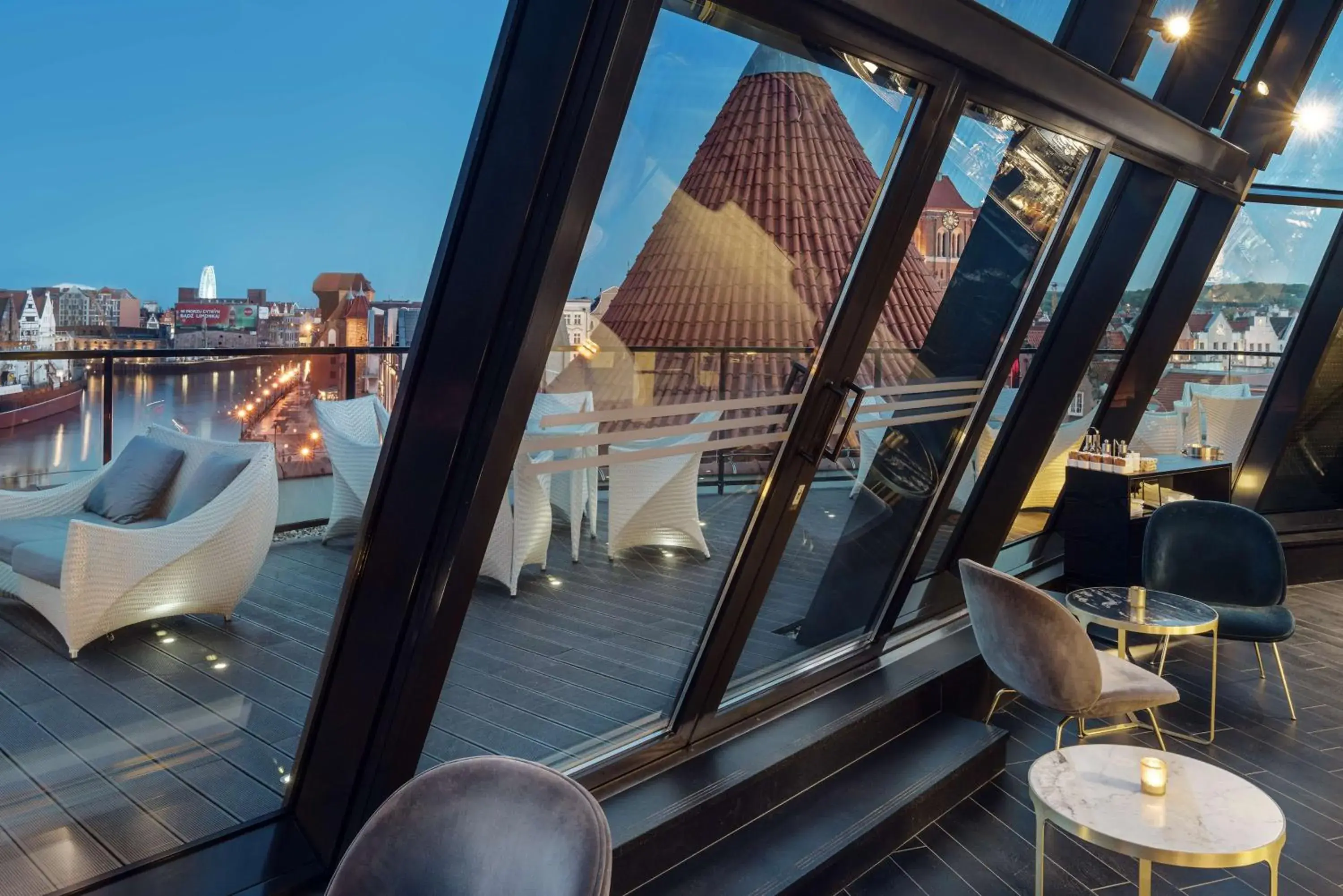 Restaurant/places to eat in Hilton Gdansk Restaurant/places to eat in Hilton Gdansk