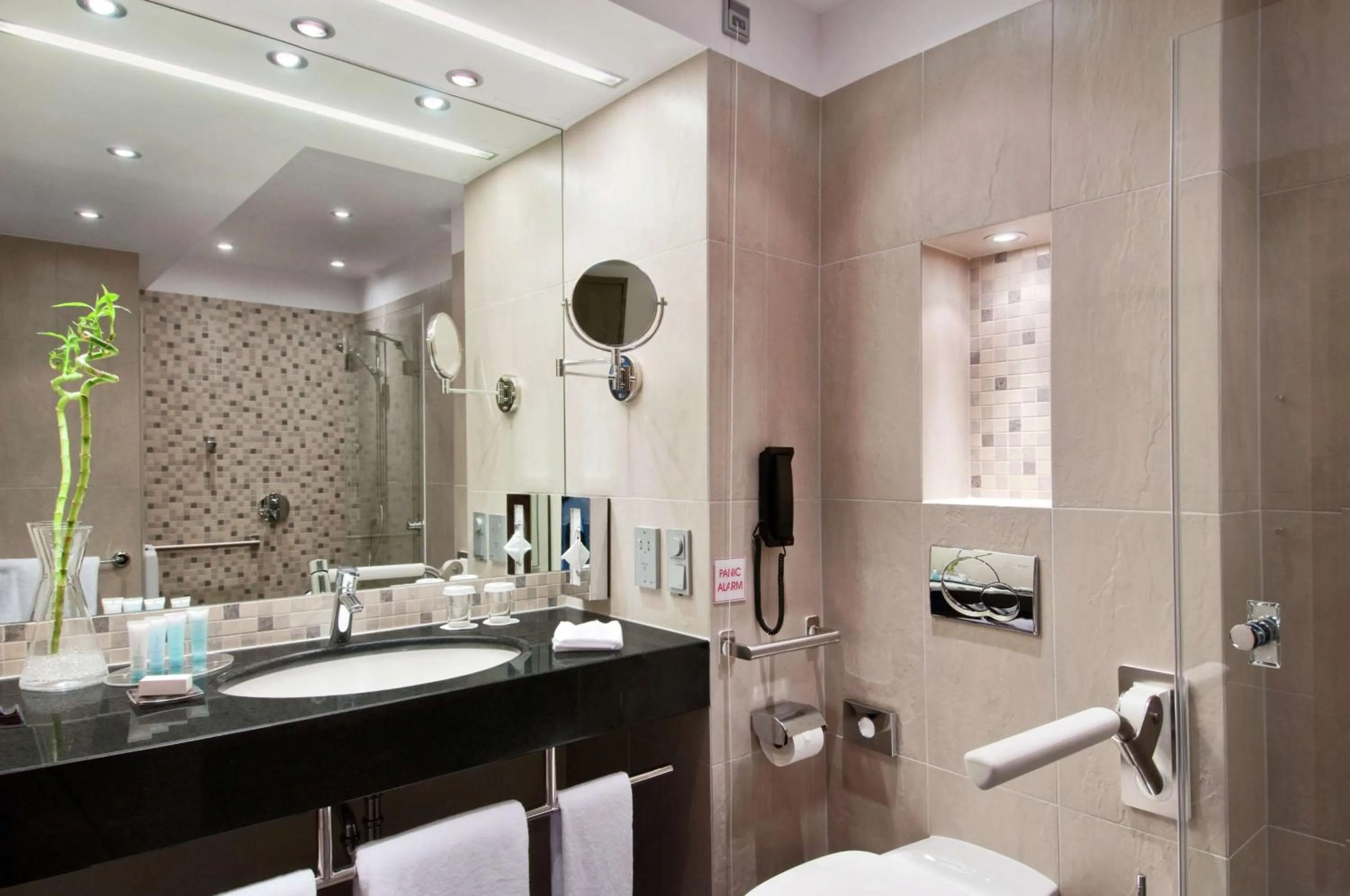 Bathroom in Hilton Gdansk