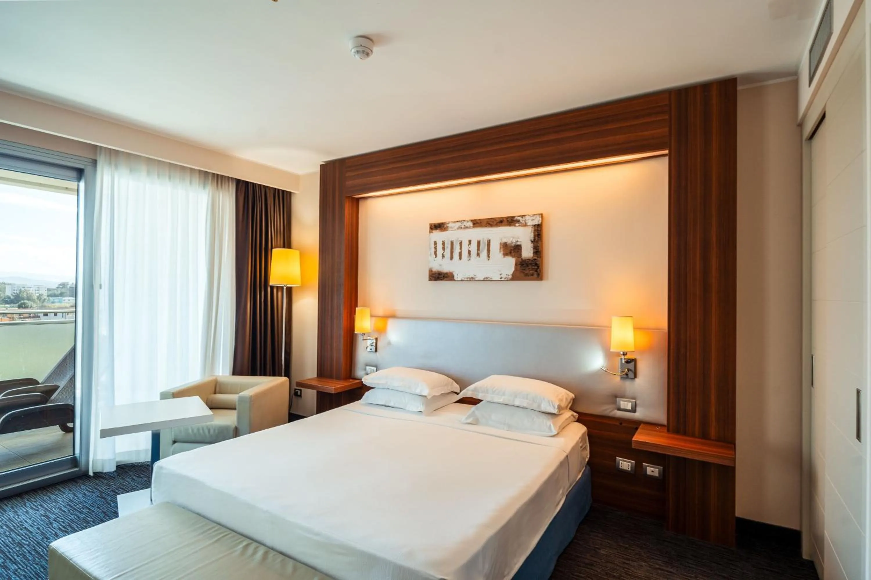 Photo of the whole room, Bed in DoubleTree By Hilton Olbia