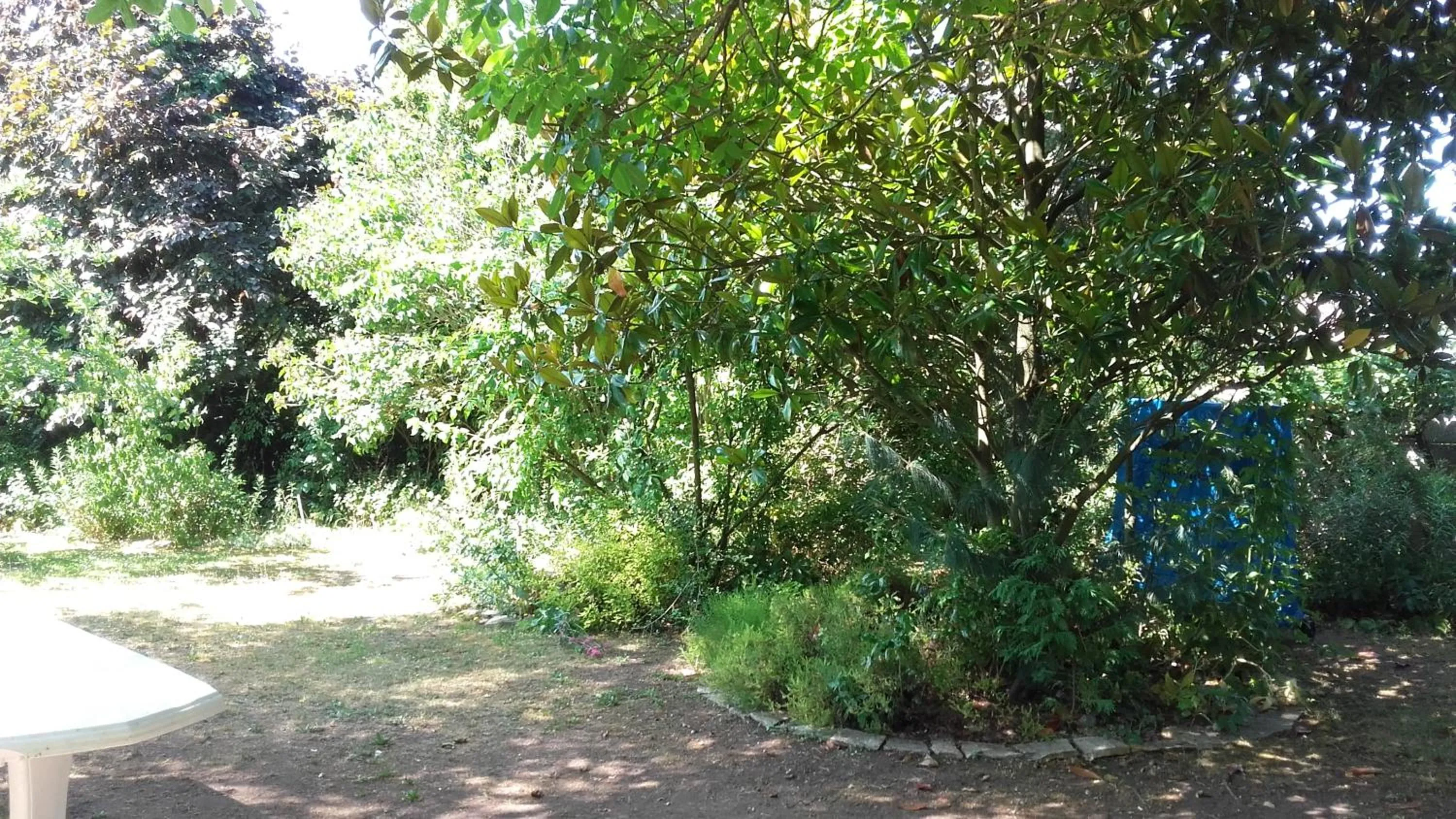 Property building in Chambres du Jardin Fleuri