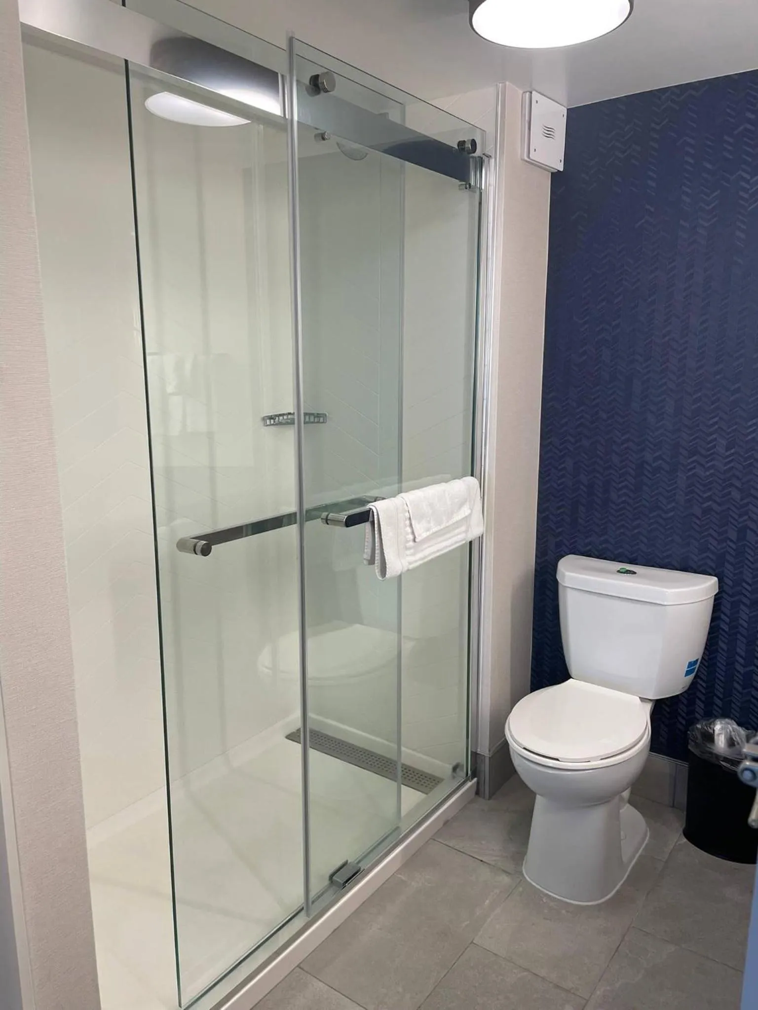 Bedroom in Fairfield by Marriott Inn & Suites Charleston Downtown