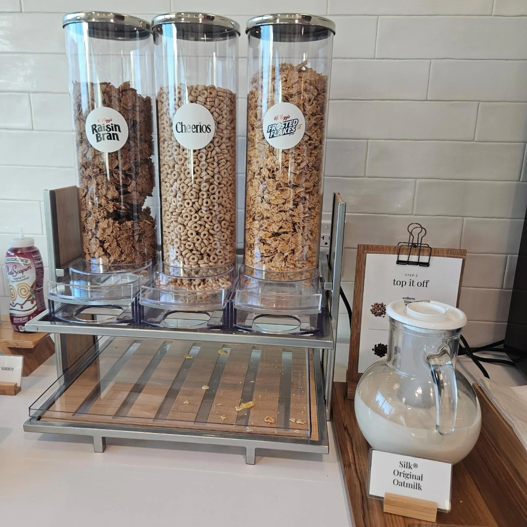 Breakfast in Fairfield by Marriott Inn & Suites Charleston Downtown