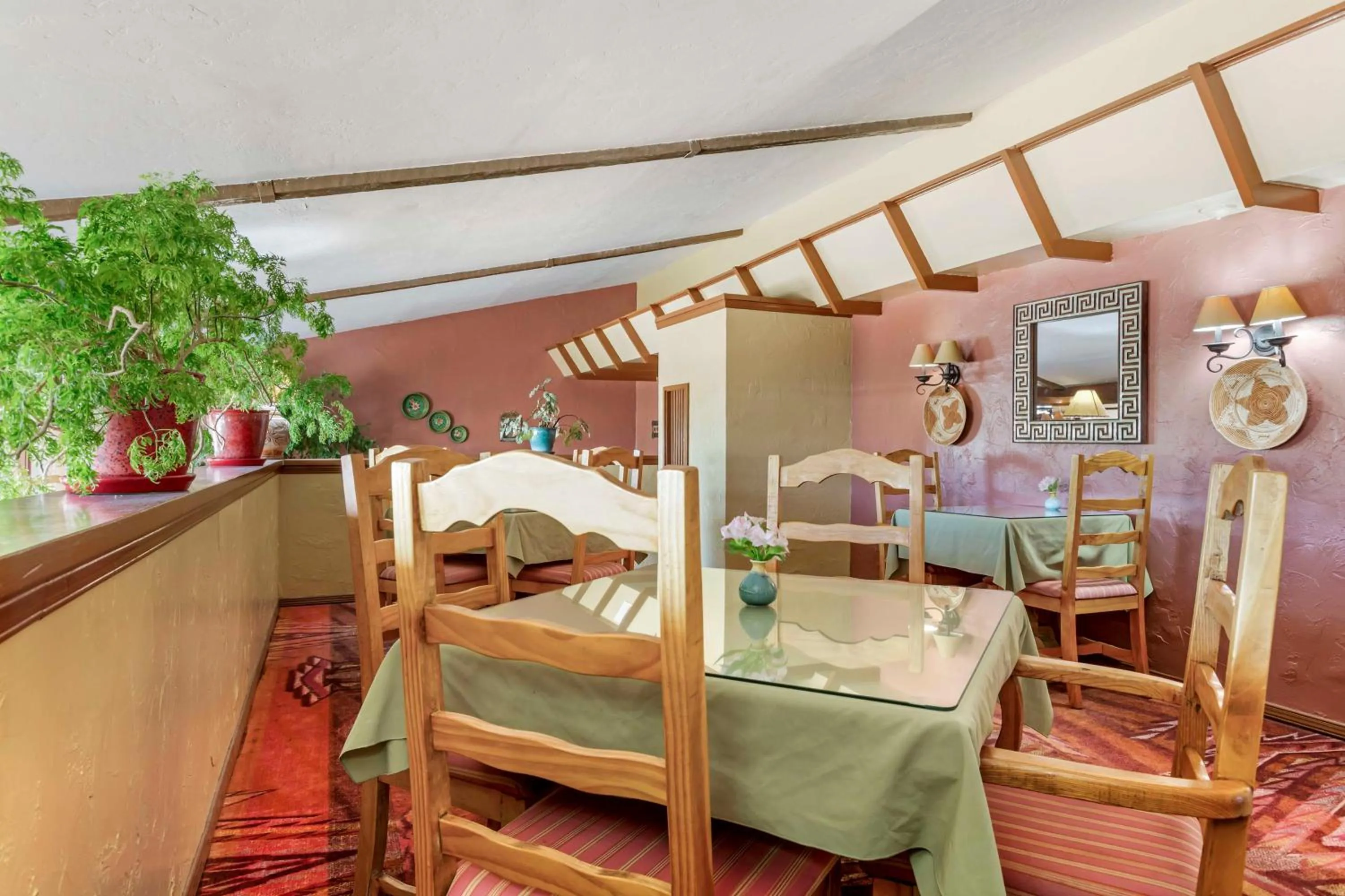 Breakfast in Best Western Mission Inn