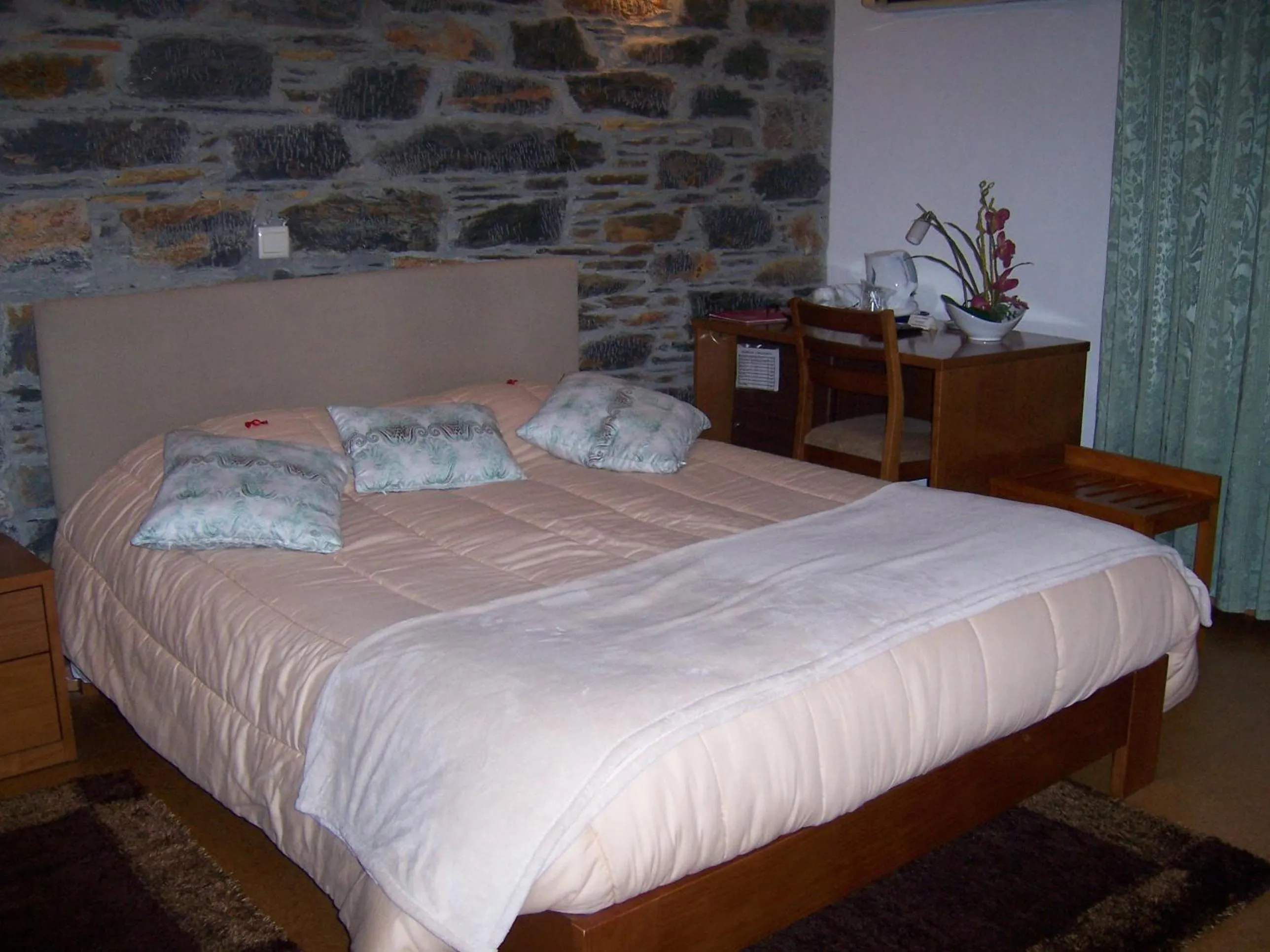 Bed in Hotel Santa Apolonia
