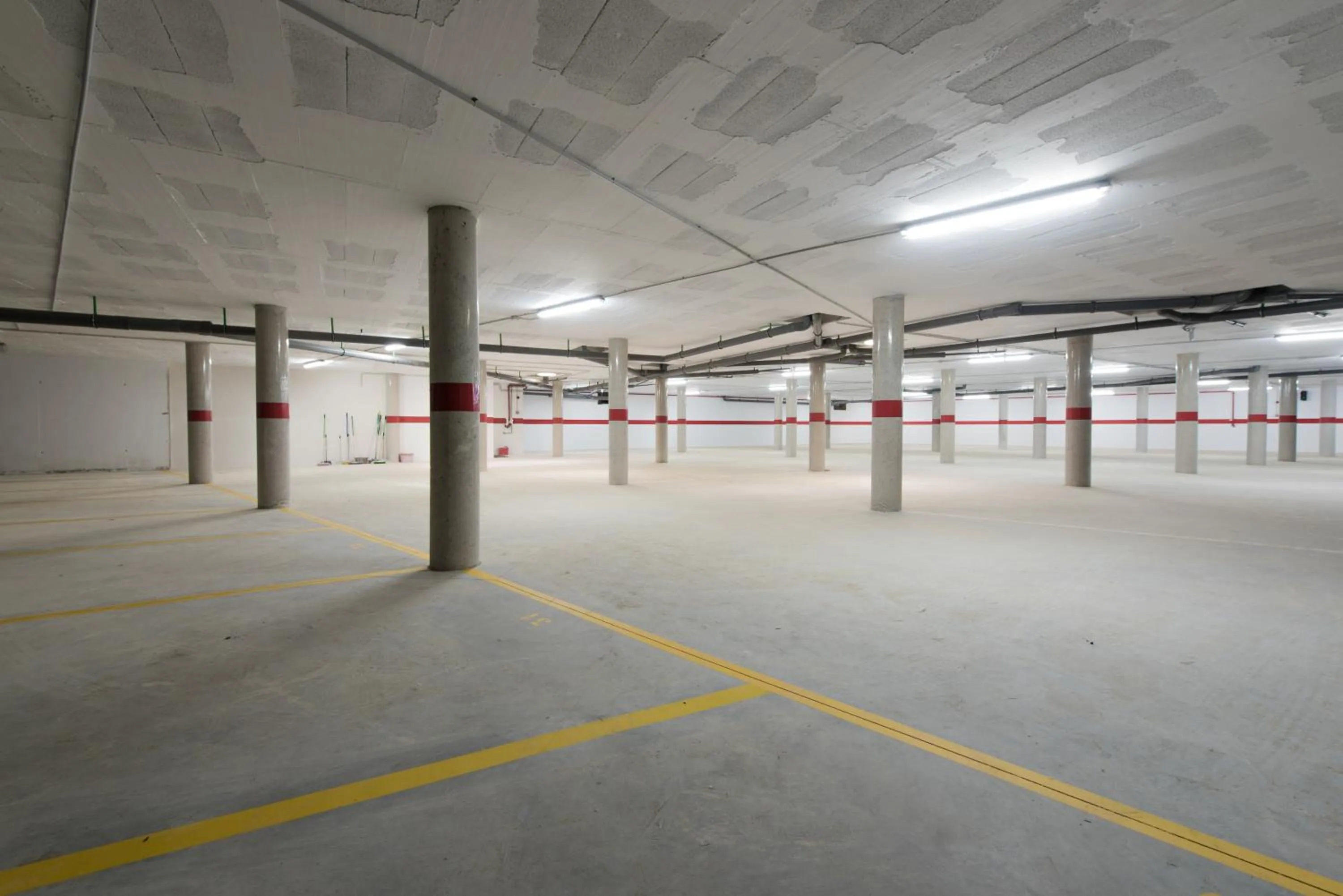 Property building in Hotel Abrat