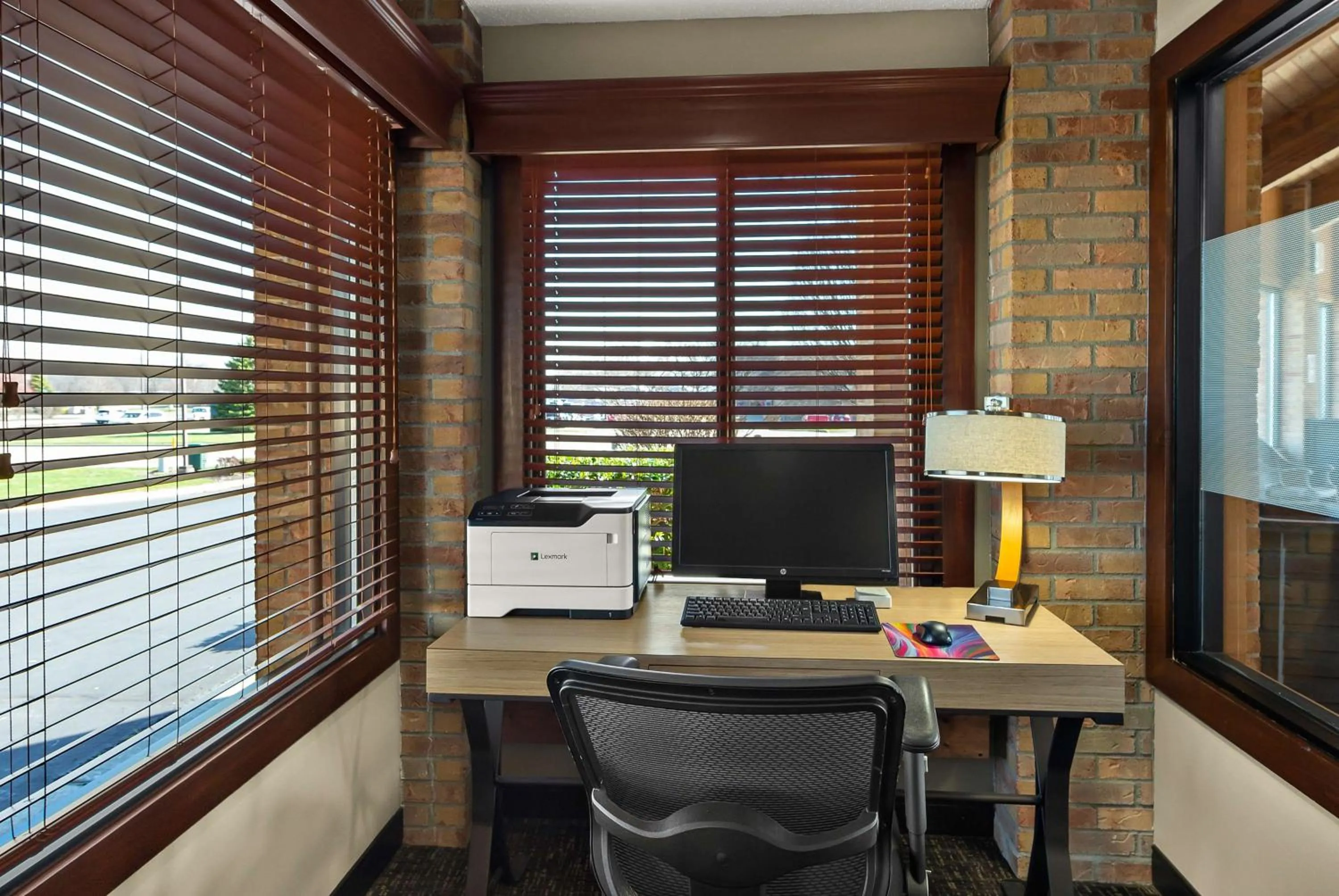 Business facilities in Best Western Lakewood Inn