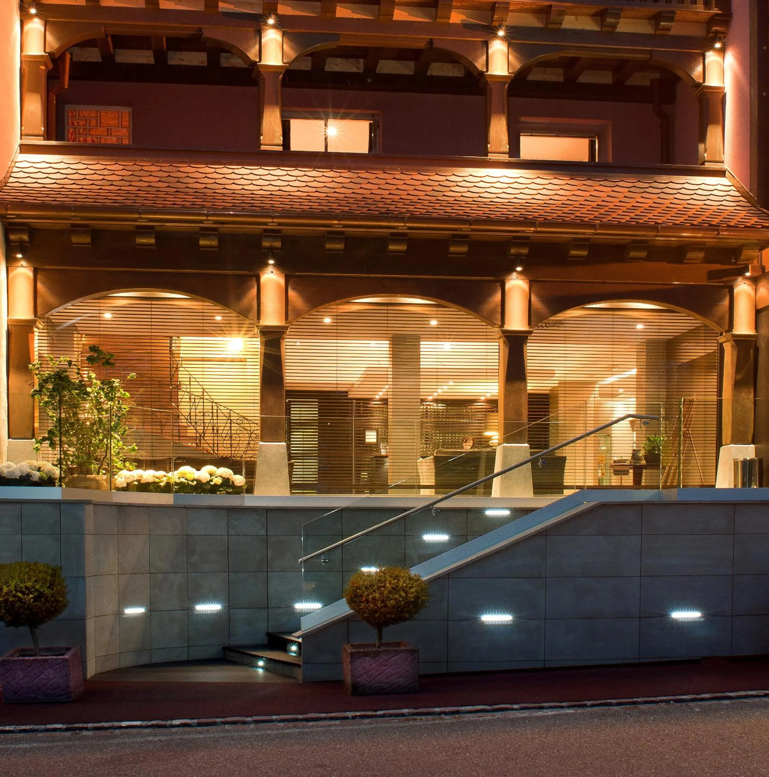 Facade/entrance in Logis Hotel Le Parc & Spa