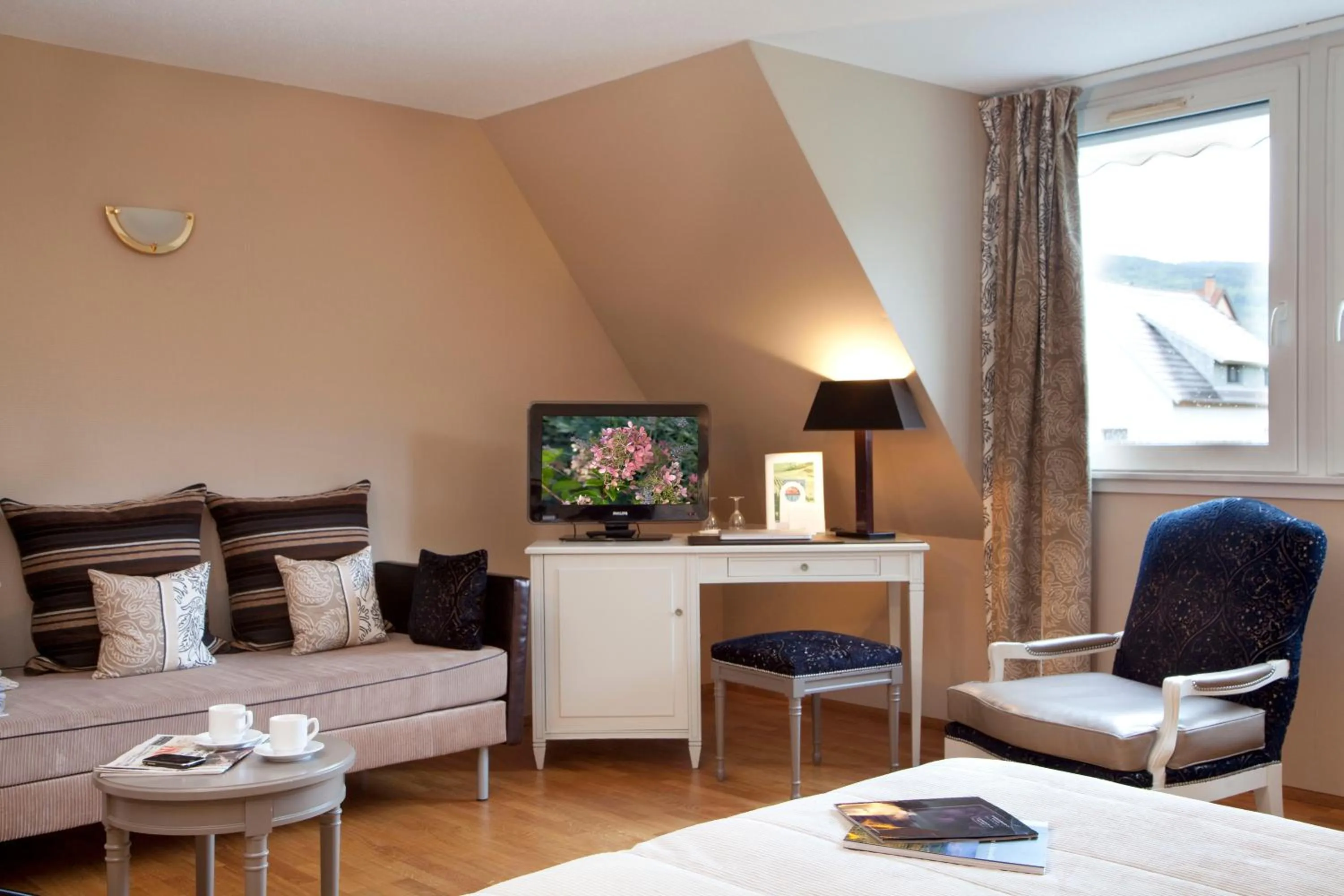 Photo of the whole room in Logis Hotel Le Parc & Spa