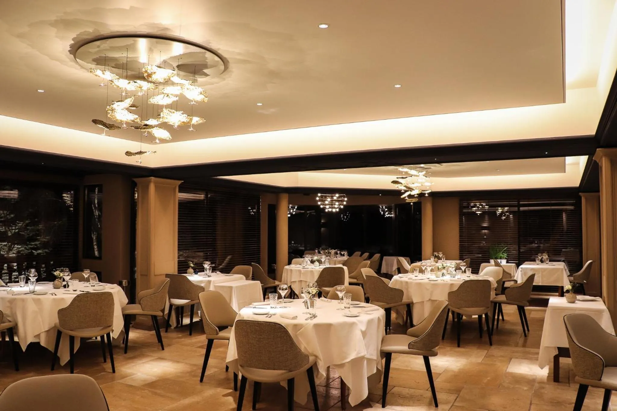 Restaurant/places to eat in Logis Hotel Le Parc & Spa