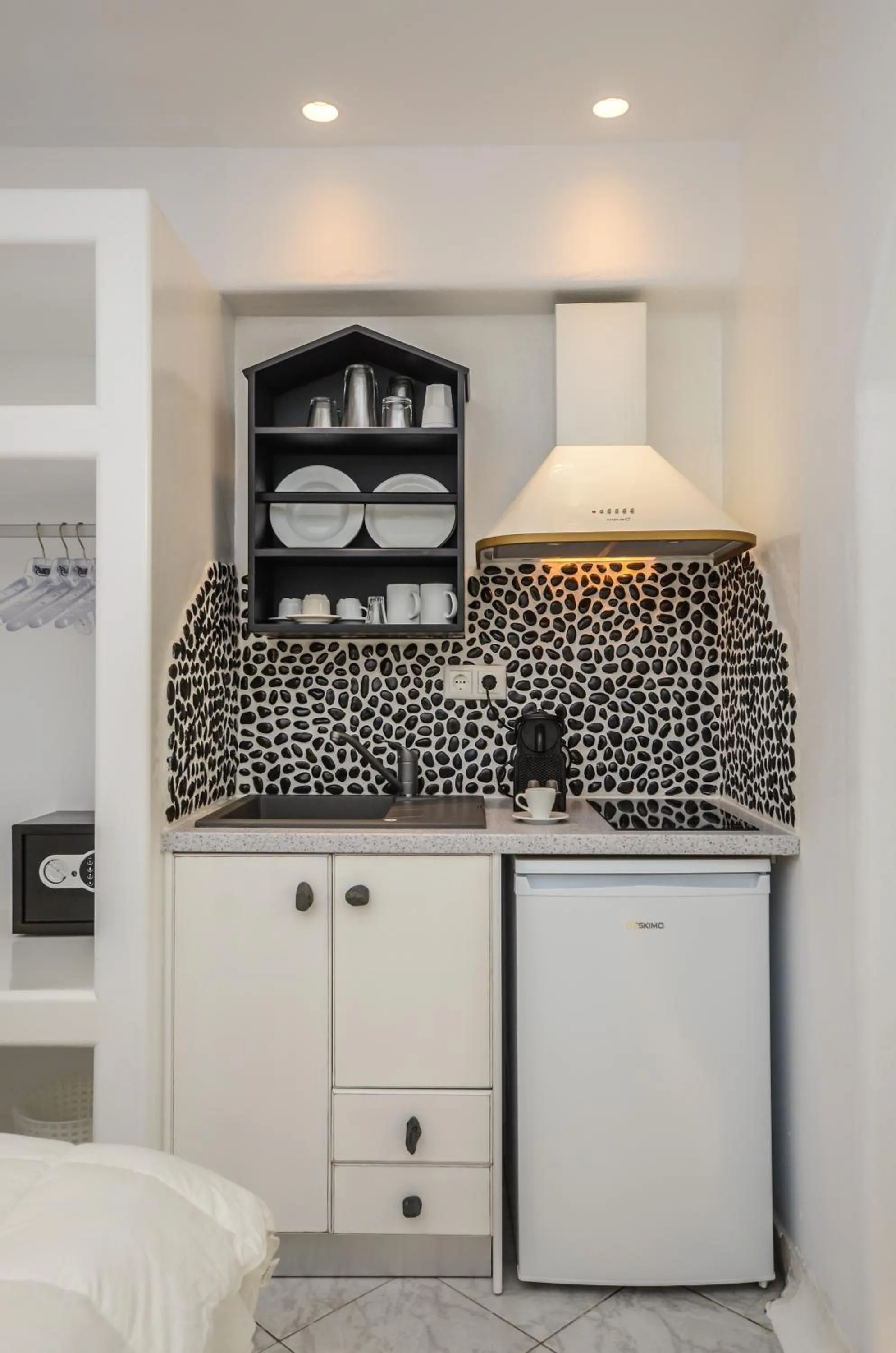 Naxos Evilion Luxury Apartments & Suites