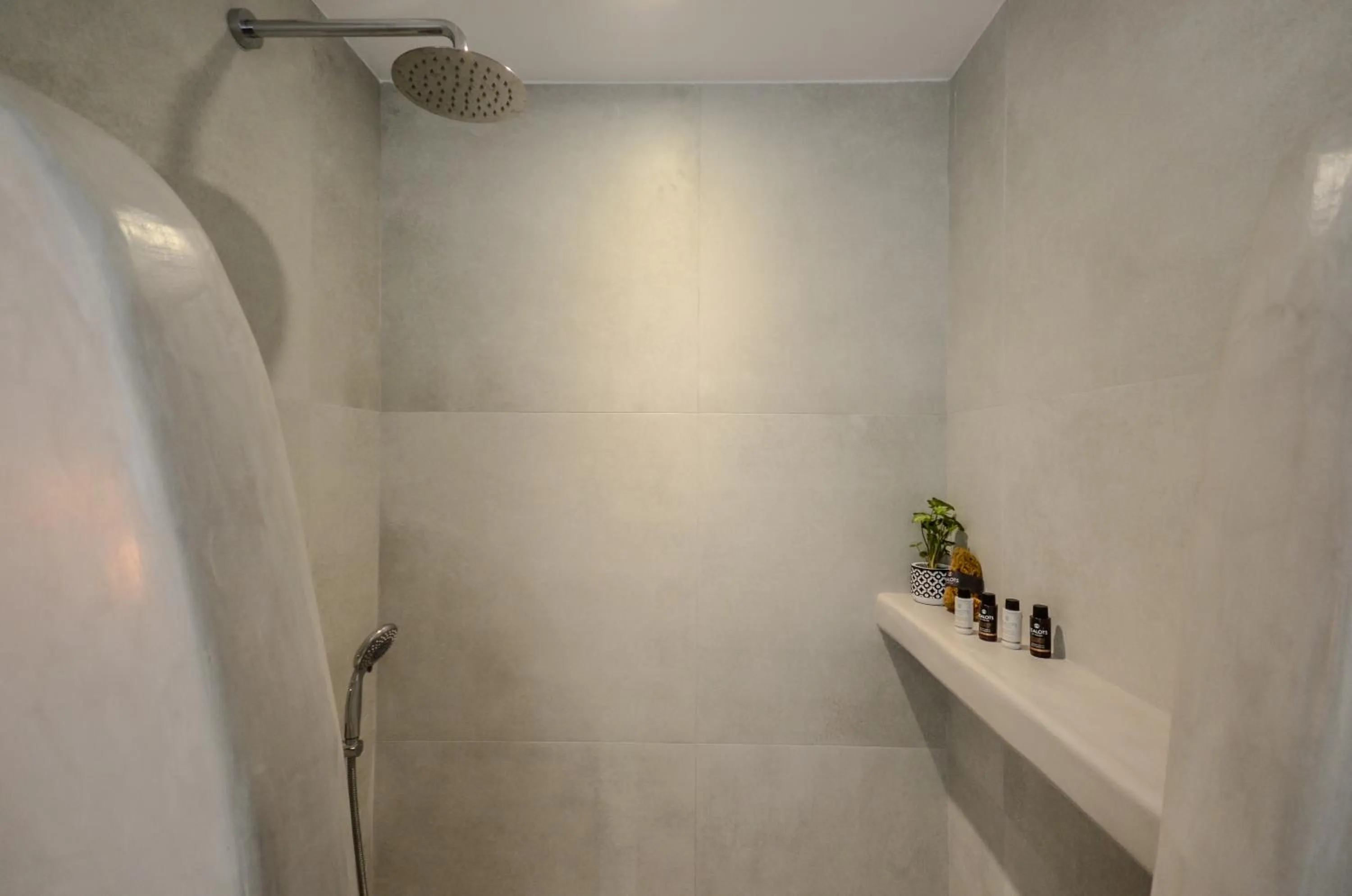 Naxos Evilion Luxury Apartments & Suites