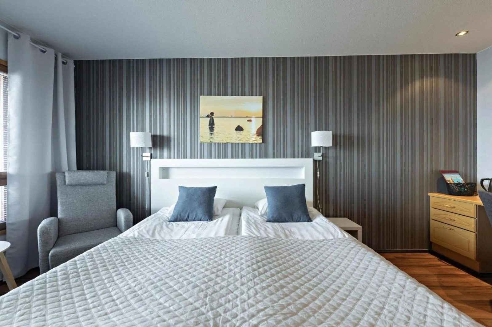 Bed in Hotel Lokkilinna