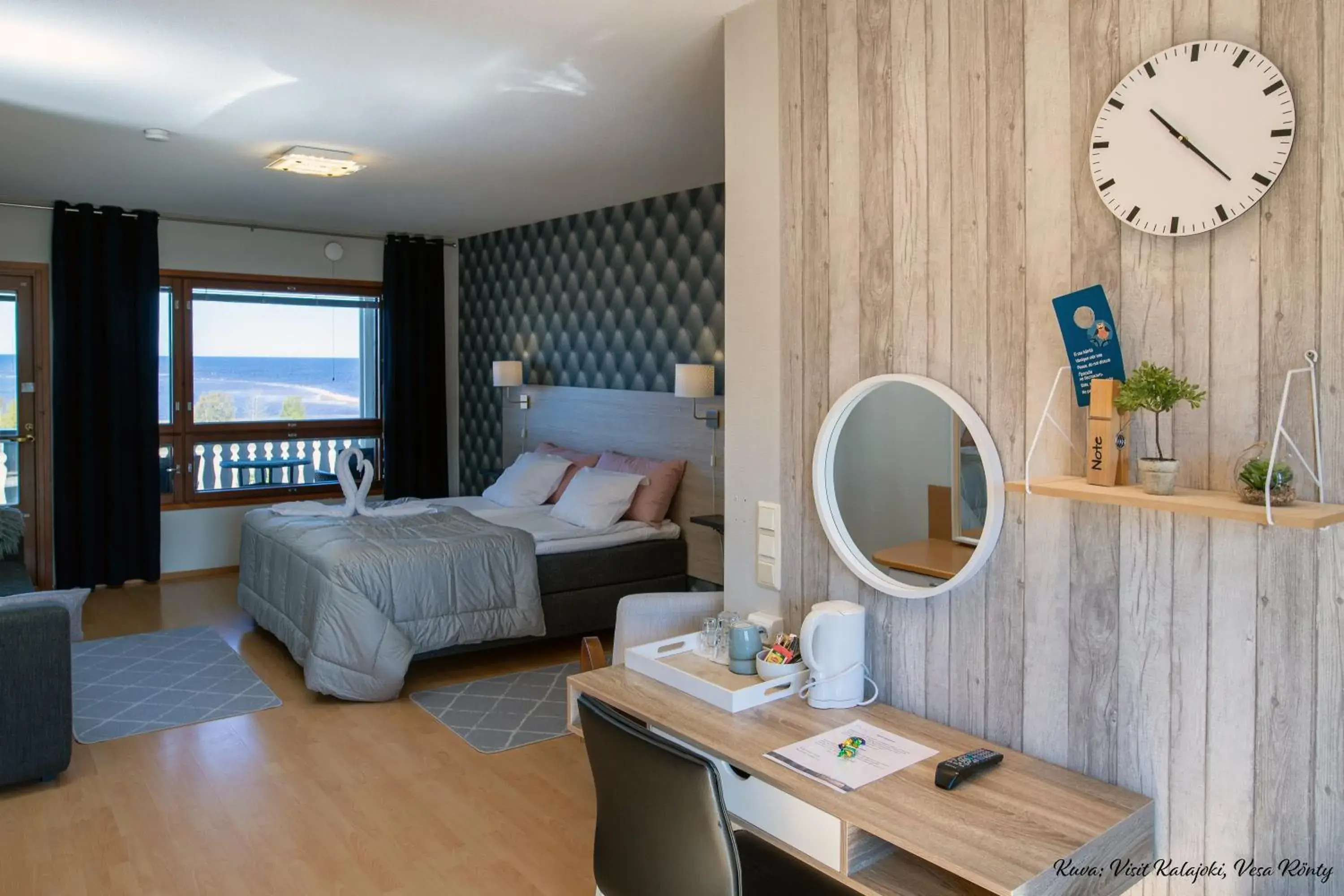 Superior Twin Room with Sea View in Hotel Lokkilinna Superior Twin Room with Sea View in Hotel Lokkilinna