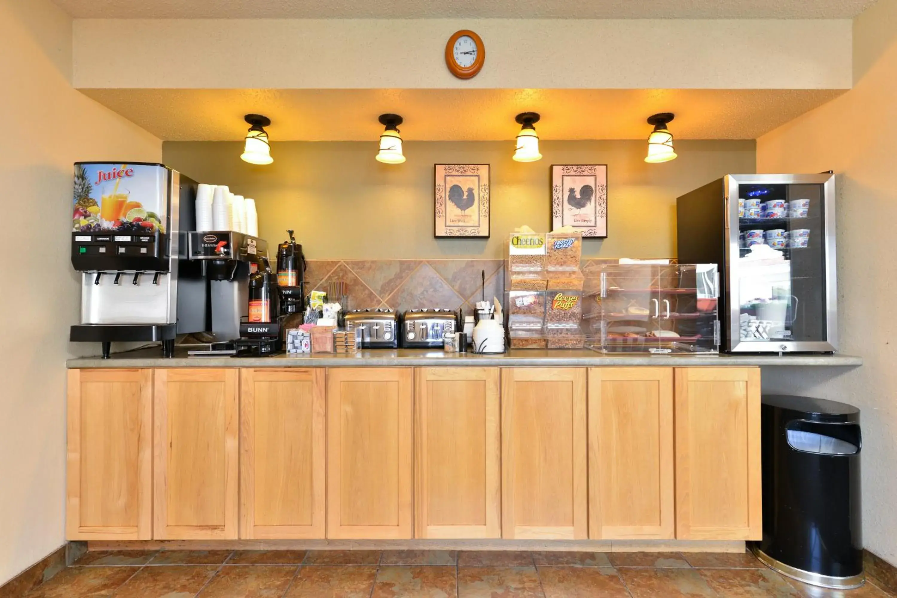 Food in Super 8 by Wyndham Rapid City Food in Super 8 by Wyndham Rapid City