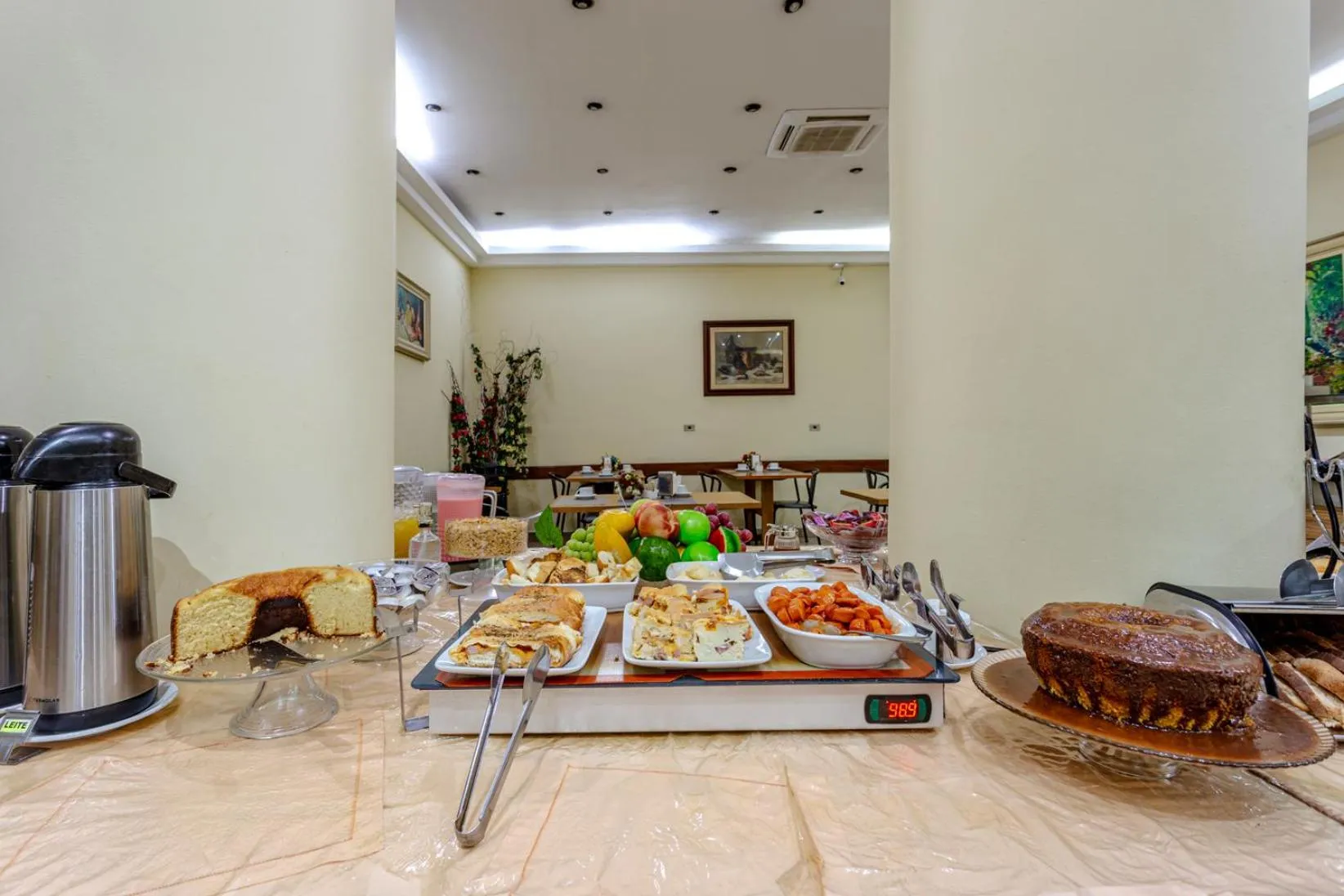Breakfast in Daher Center Hotel