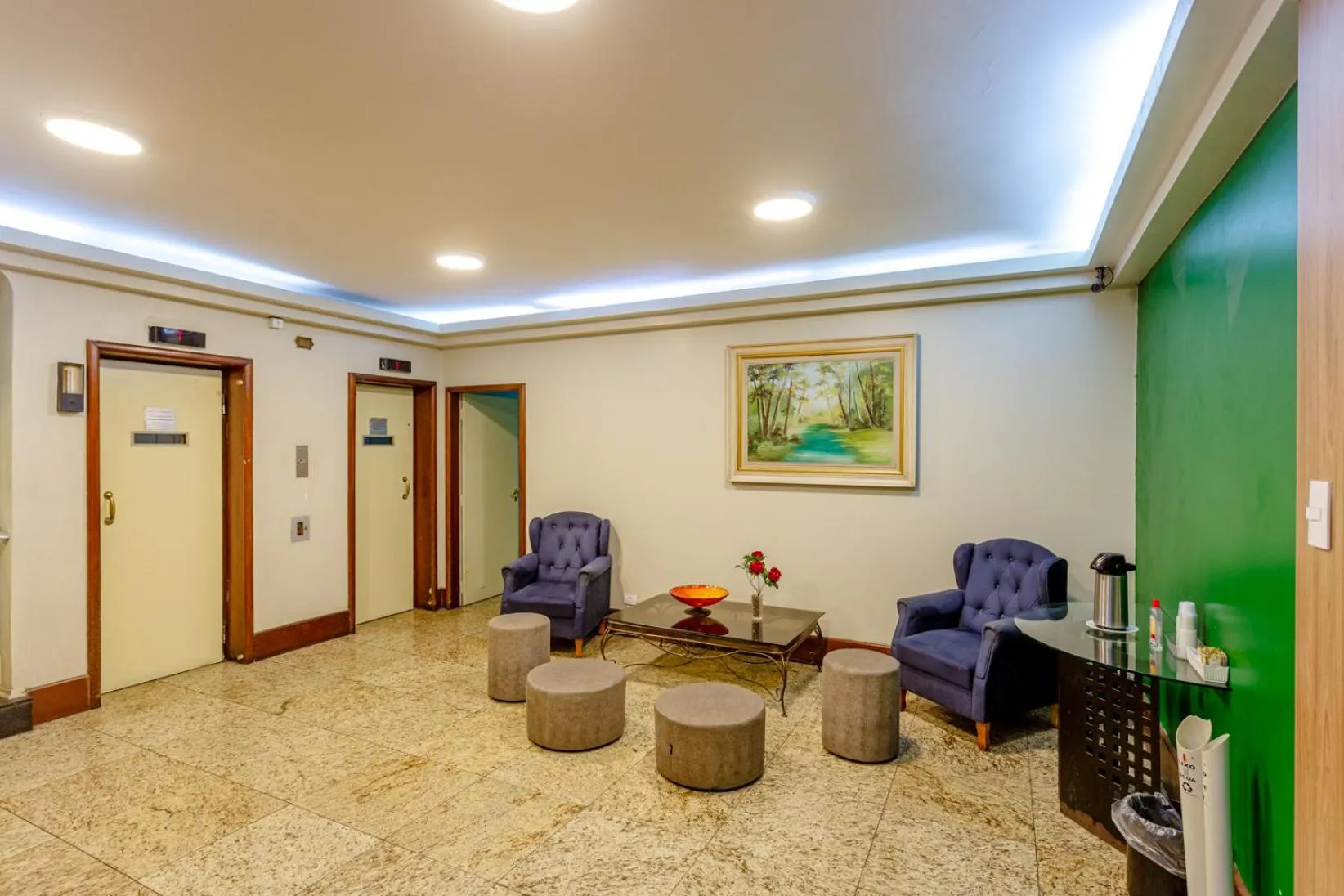 Living room in Daher Center Hotel