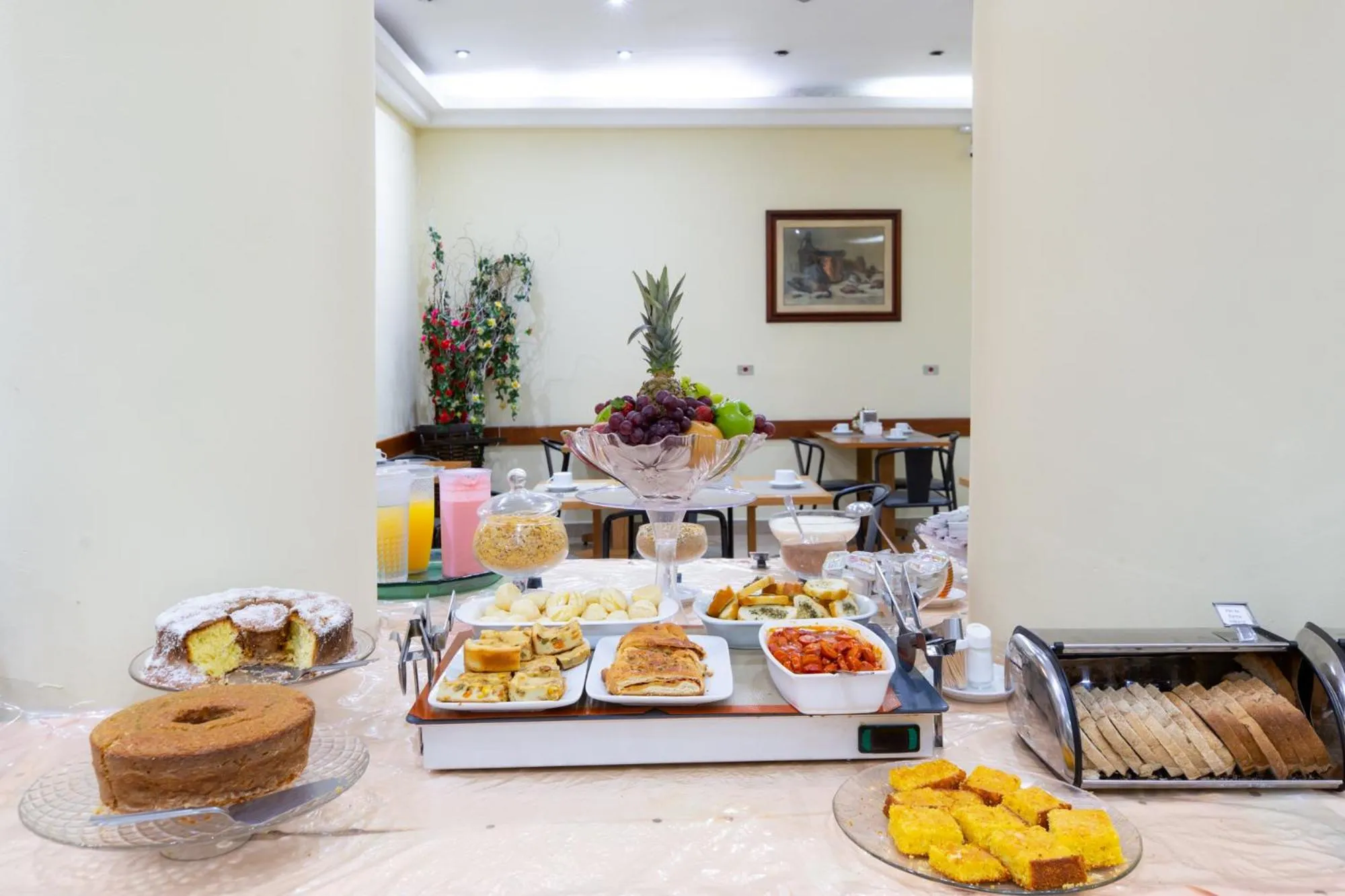 Breakfast in Daher Center Hotel