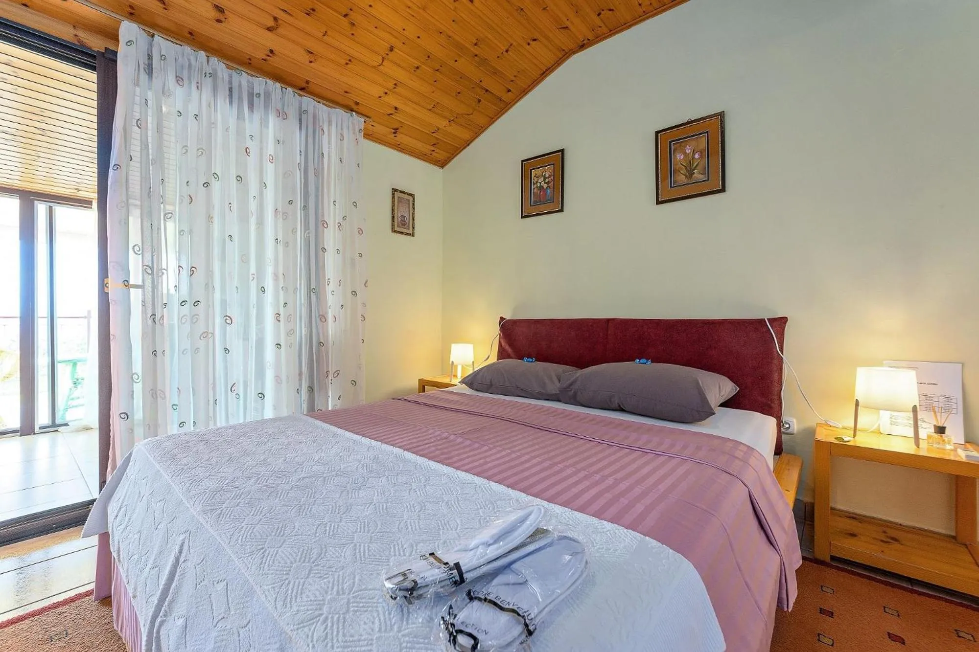 Bedroom, Bed in Apartments Pilicari