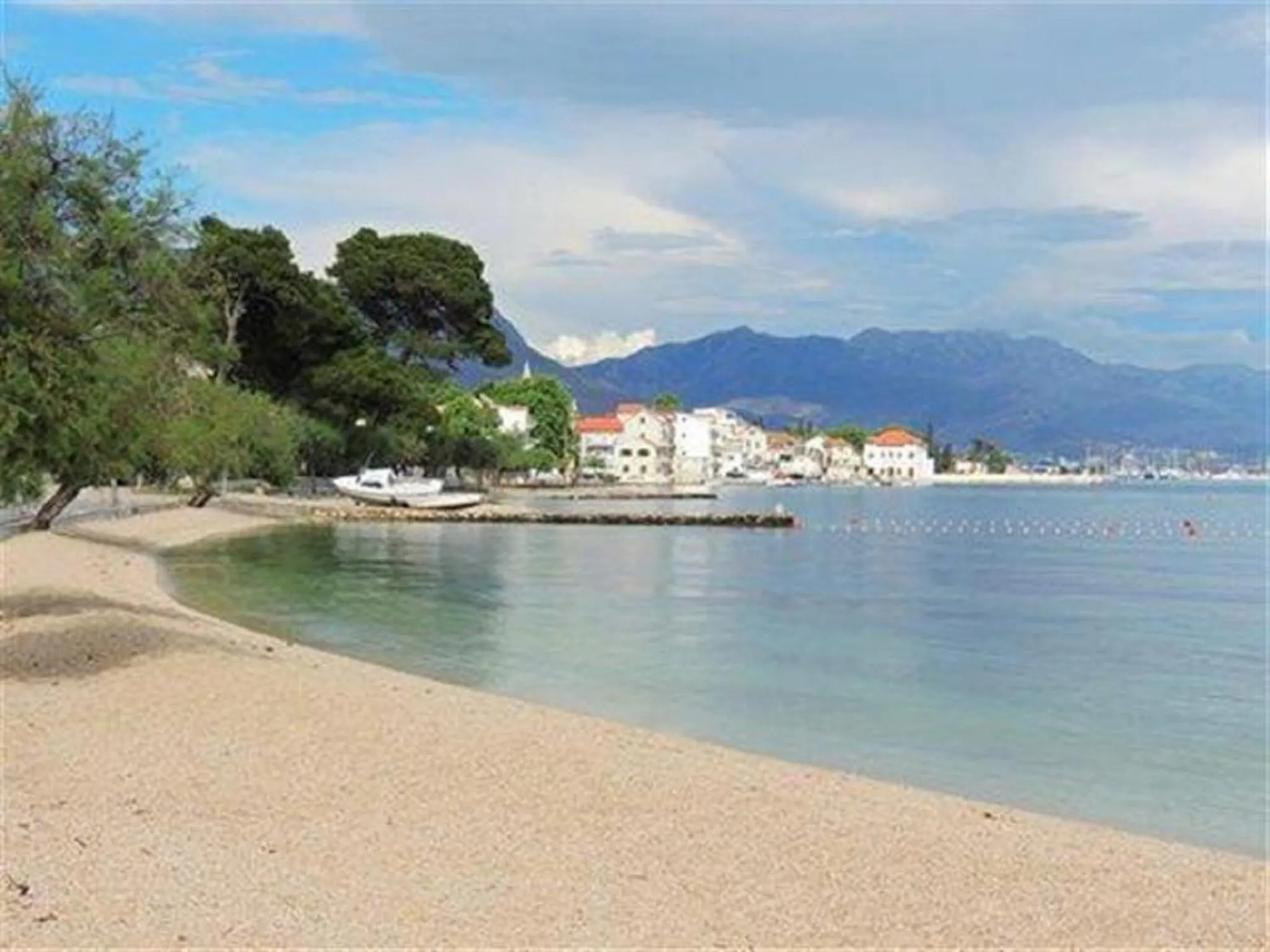 Neighbourhood in Villa-Apartments Karmel