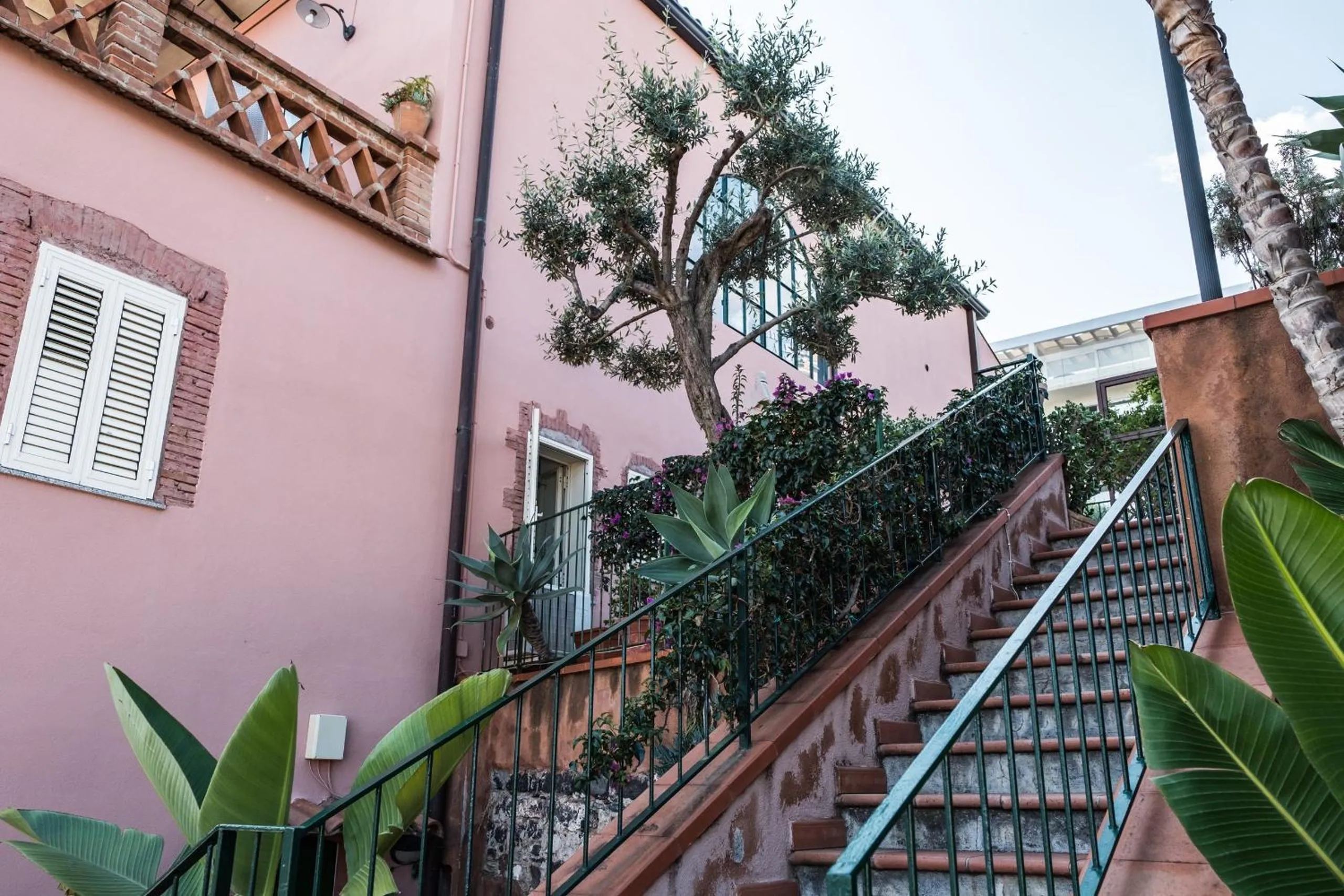 Decorative detail in Hotel Villino Gallodoro