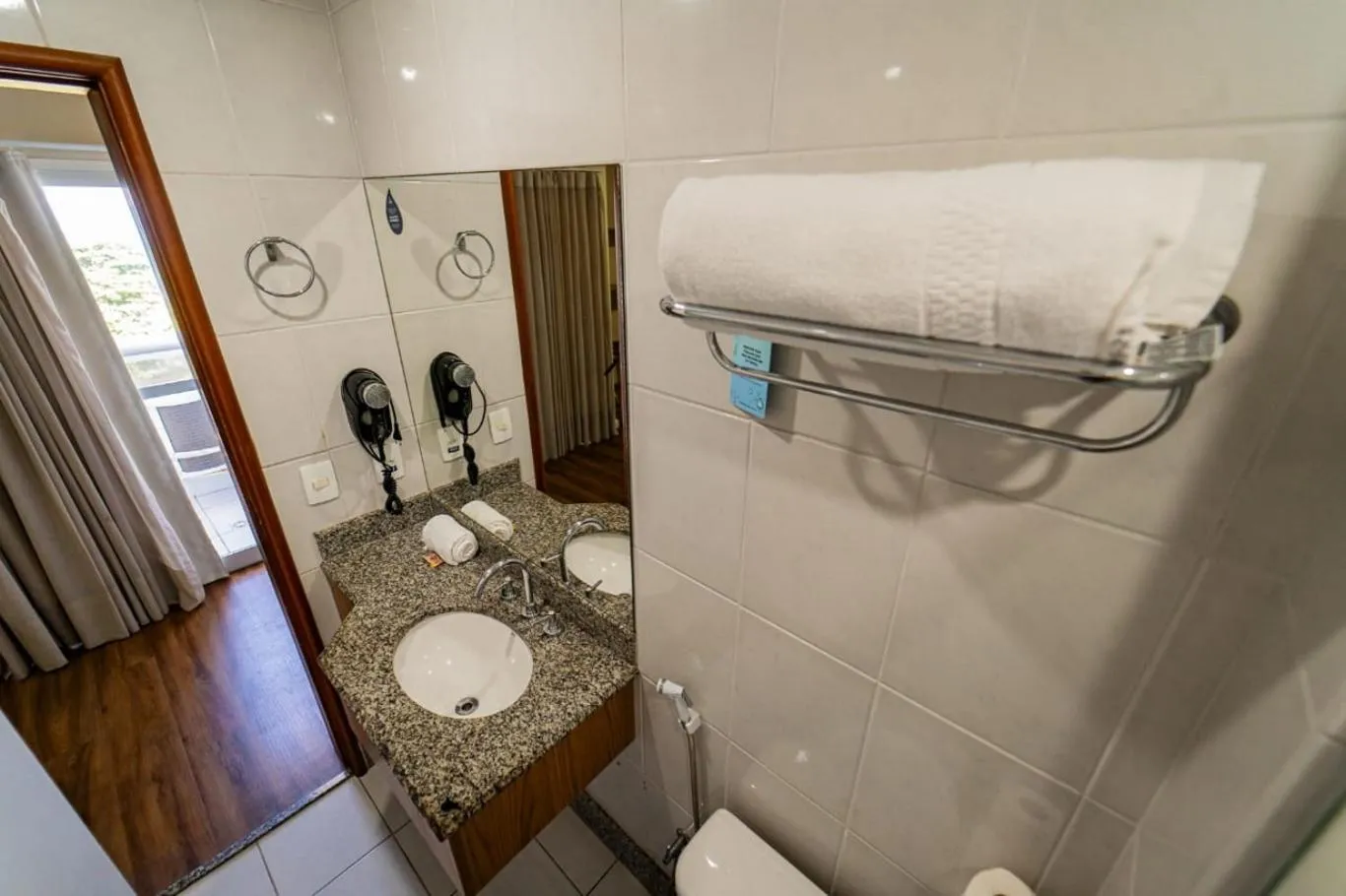 Shower in Nobile Suites Diamond