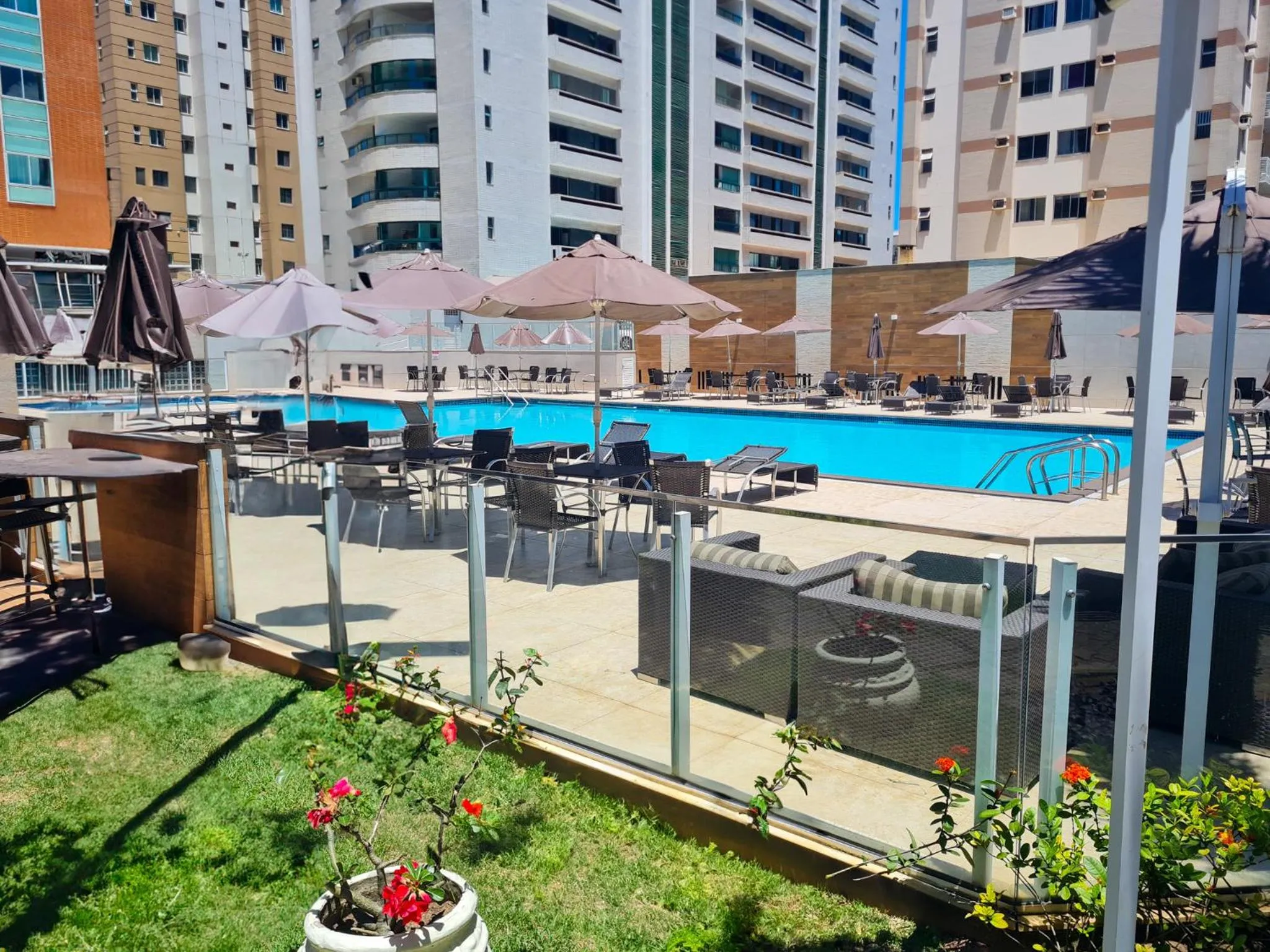 Swimming pool in Slaviero Vitória