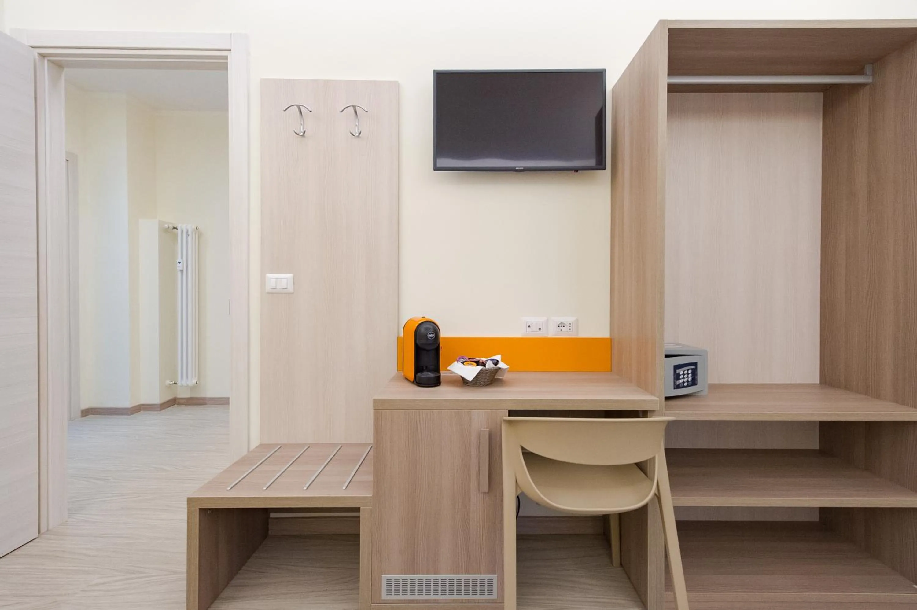 Coffee/tea facilities in SAN FELICE 135