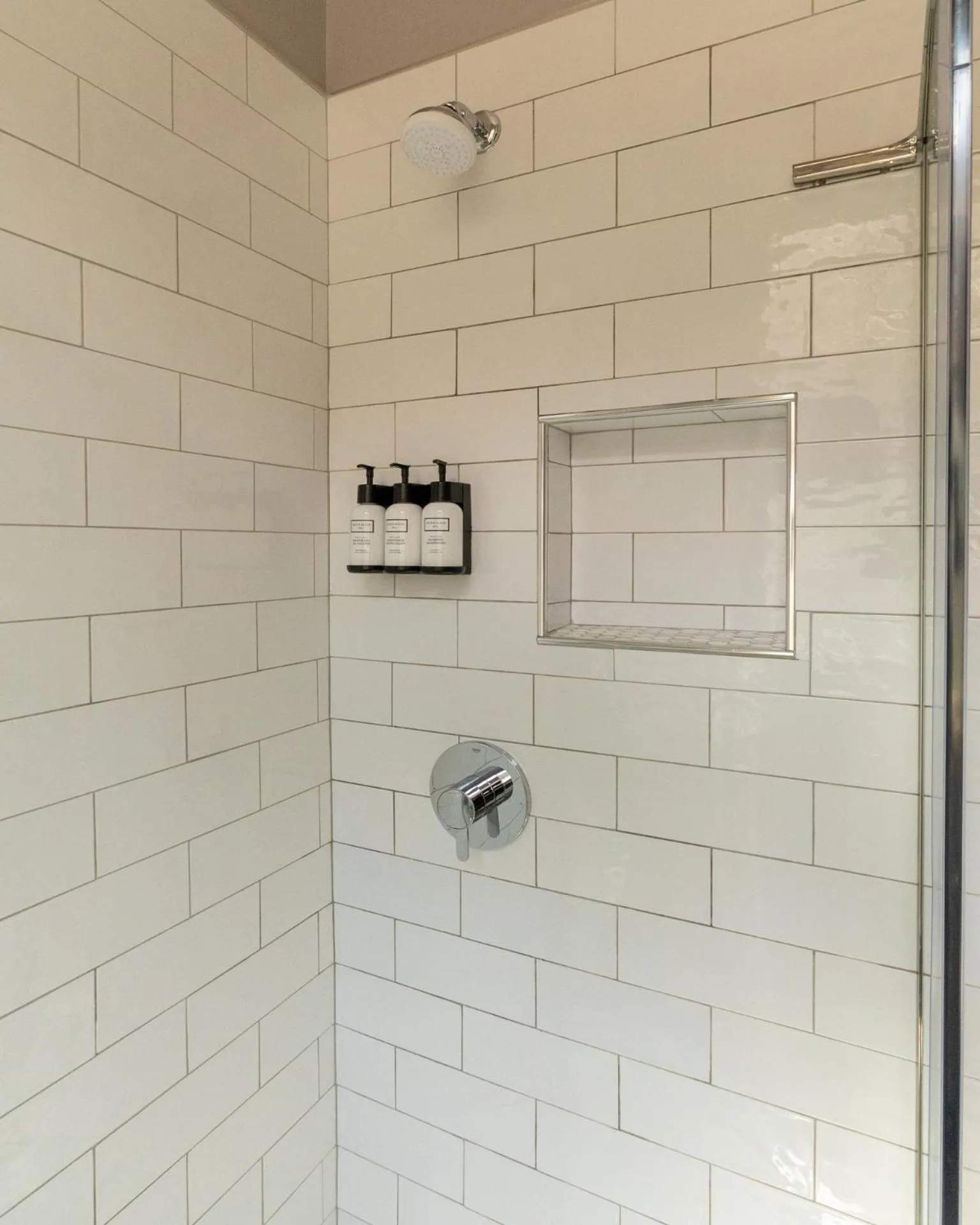 Shower in Rathbone Mansions New Orleans