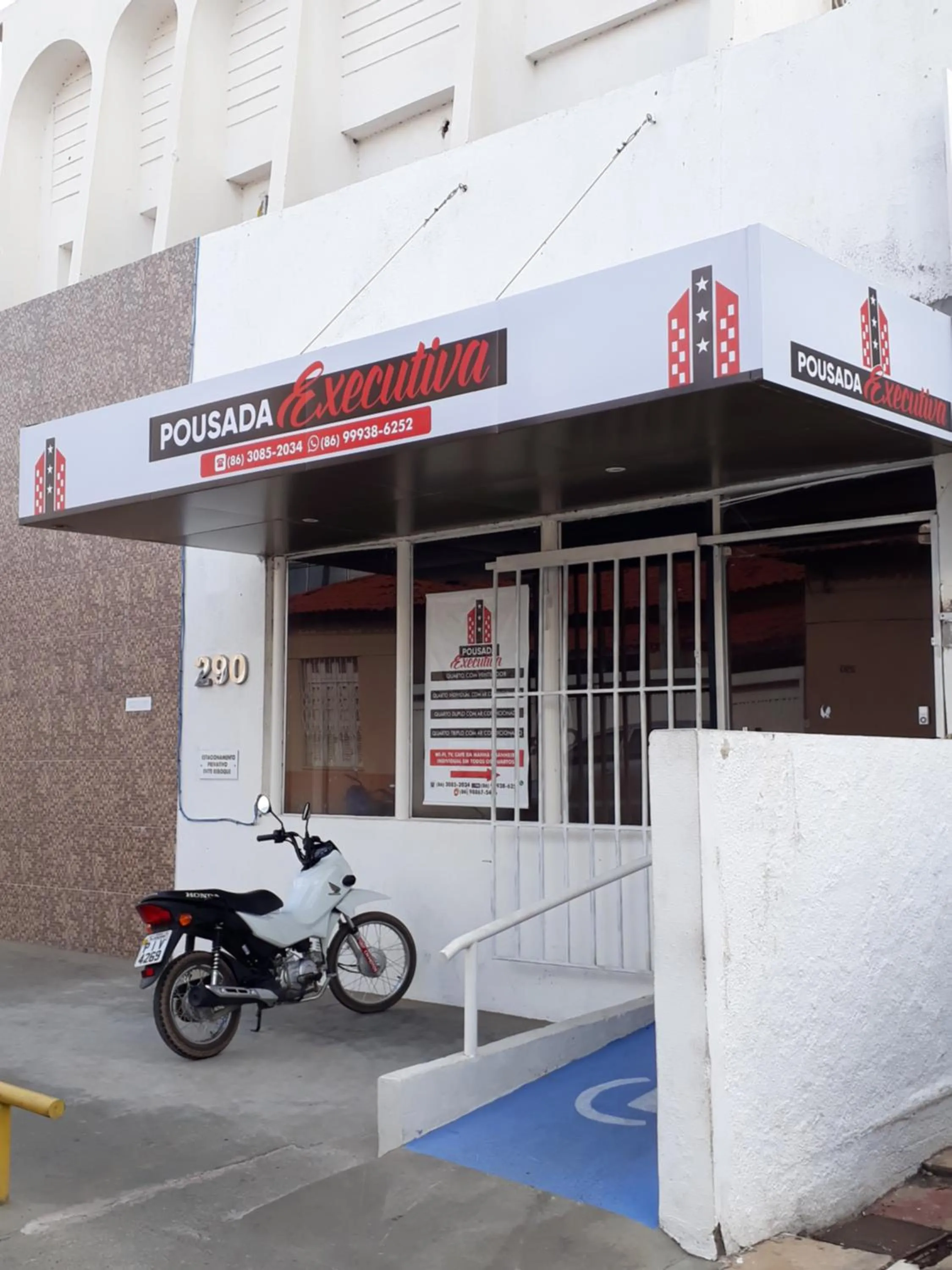 Facade/entrance in Pousada Executiva