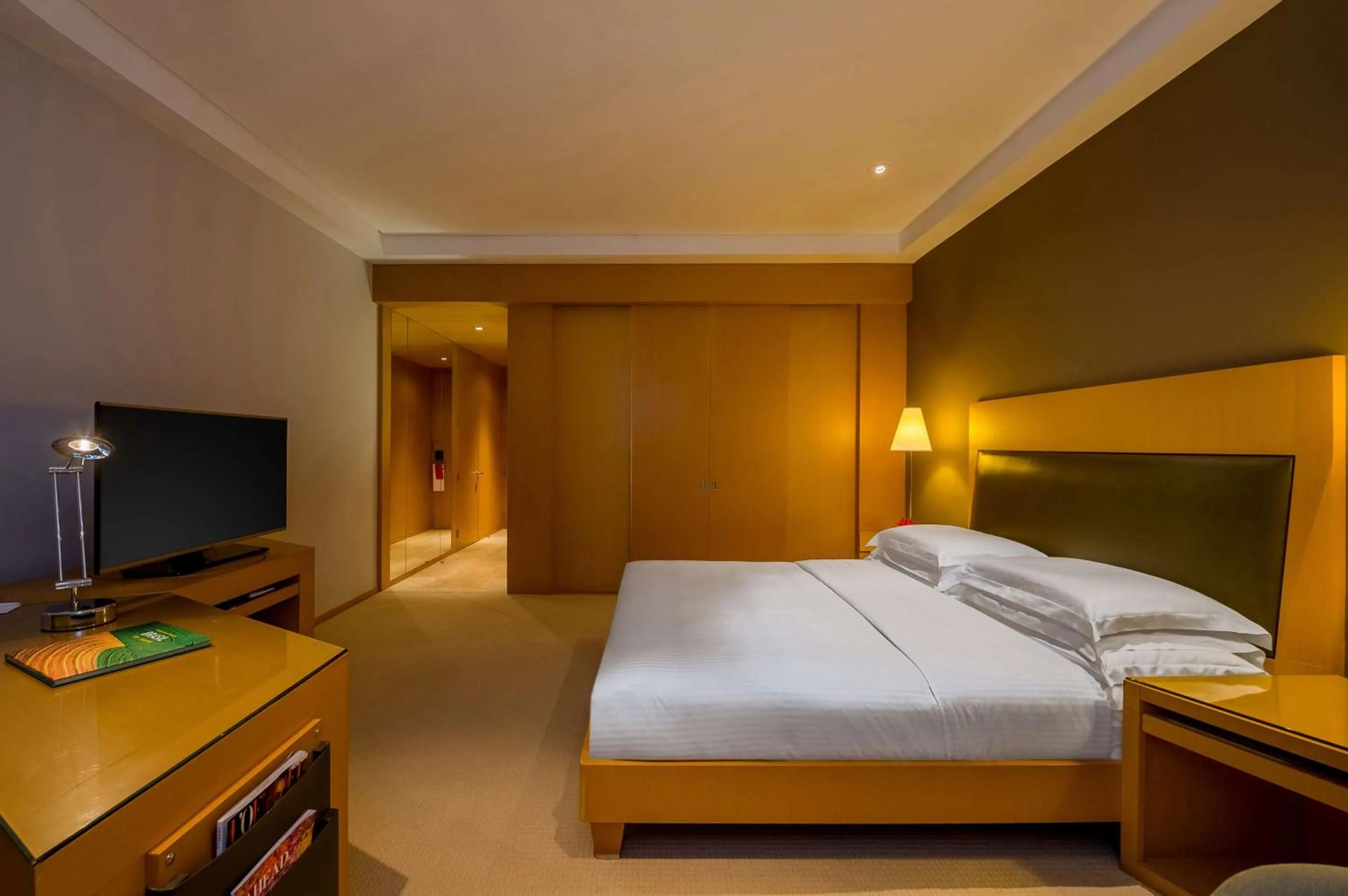 Bedroom, Bed in Grand Hyatt São Paulo