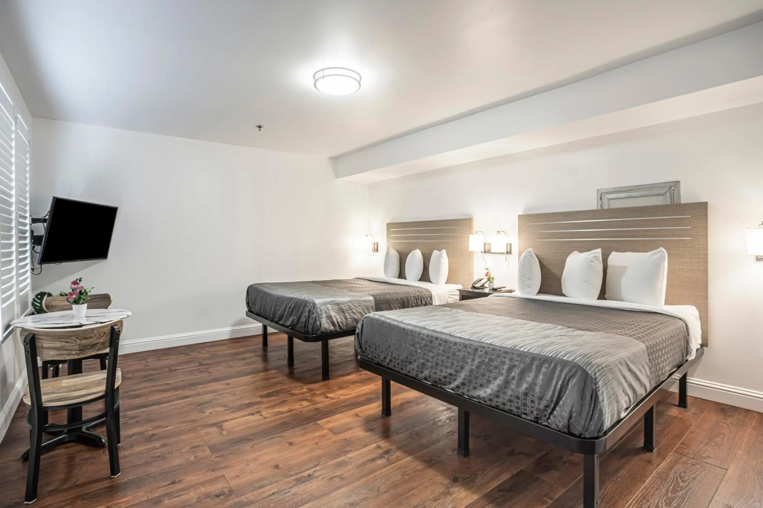 Double Room in The Greens Hotel on Del Paso Double Room in The Greens Hotel on Del Paso