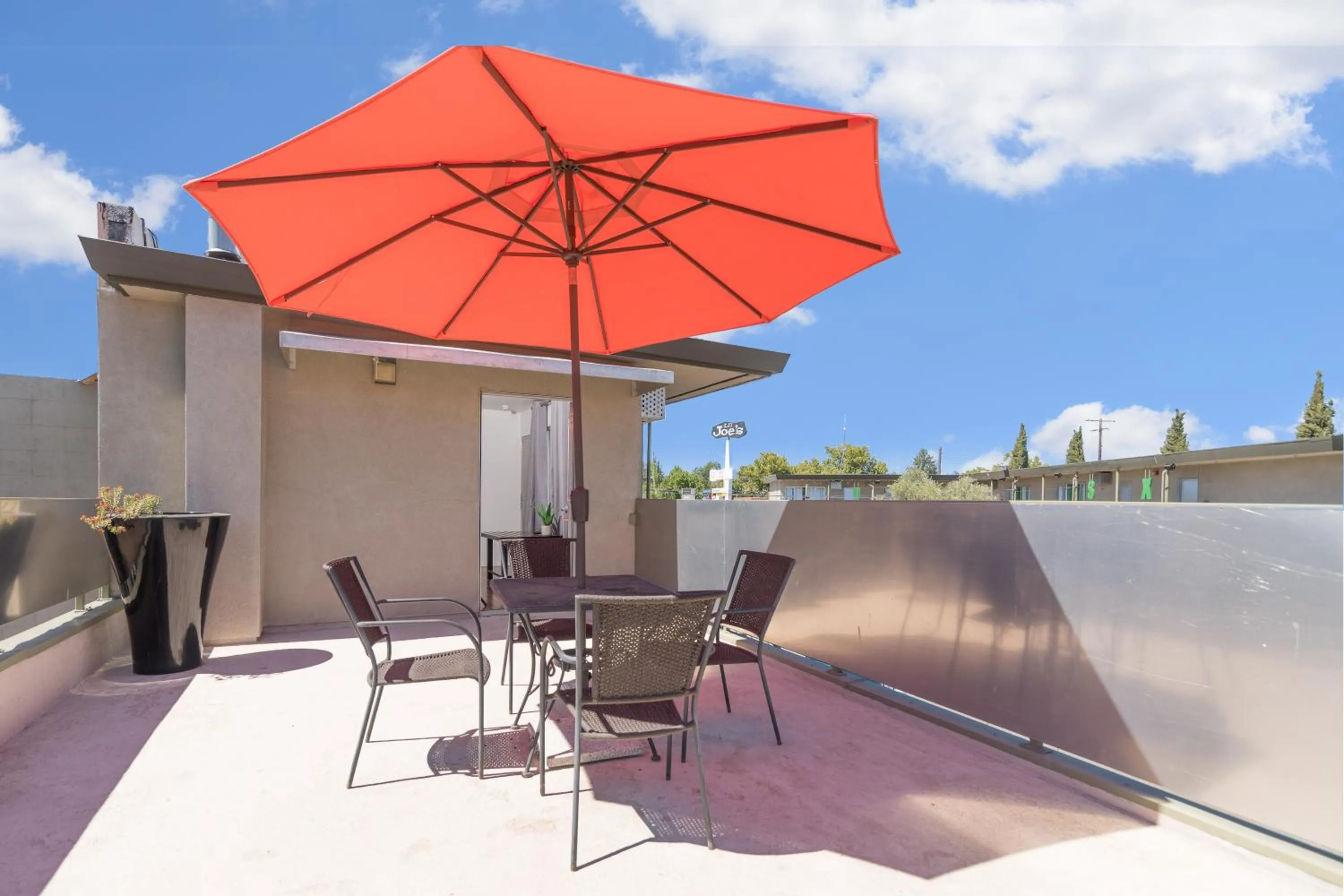 Patio in The Greens Hotel on Del Paso