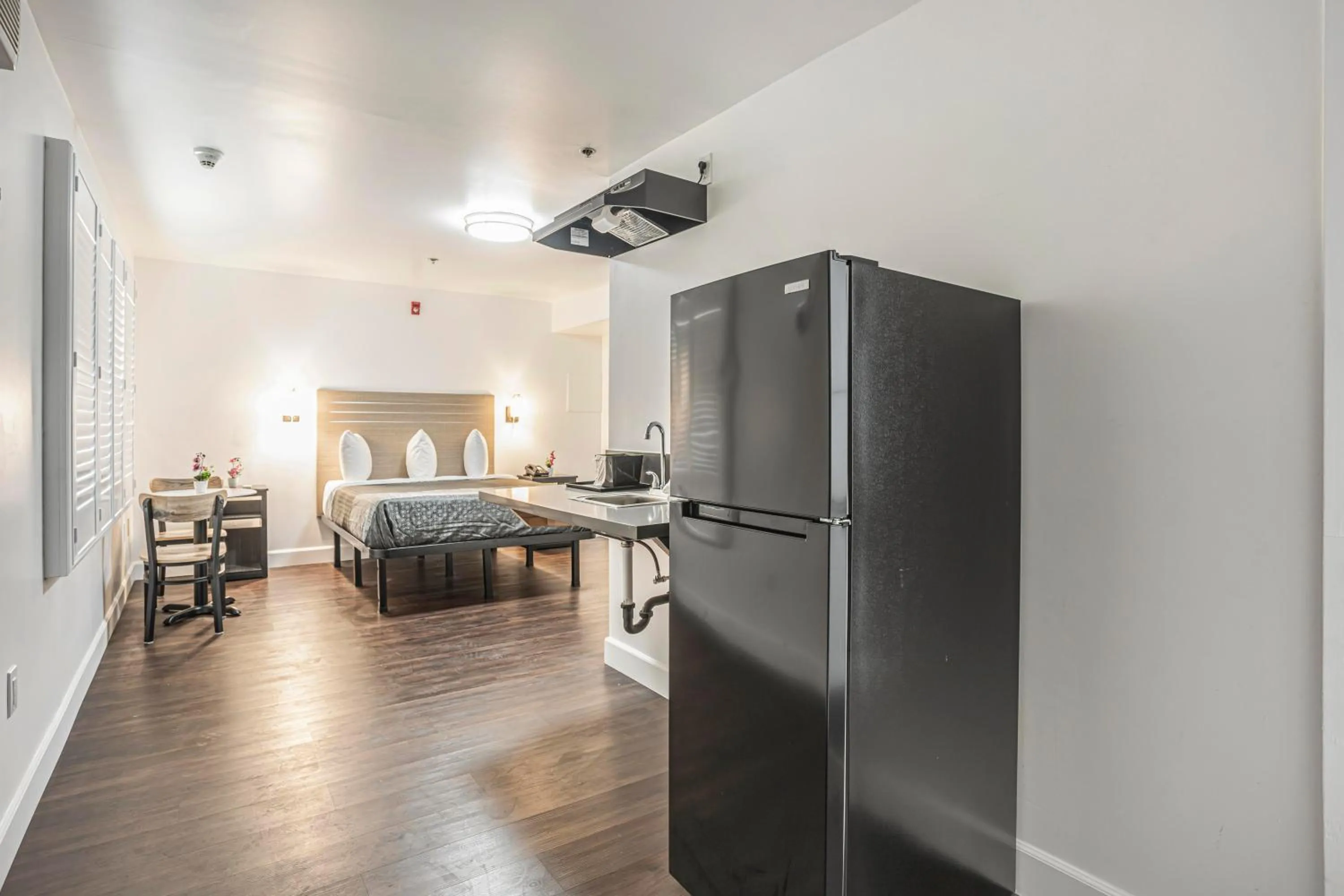 View (from property/room), Bed in The Greens Hotel on Del Paso