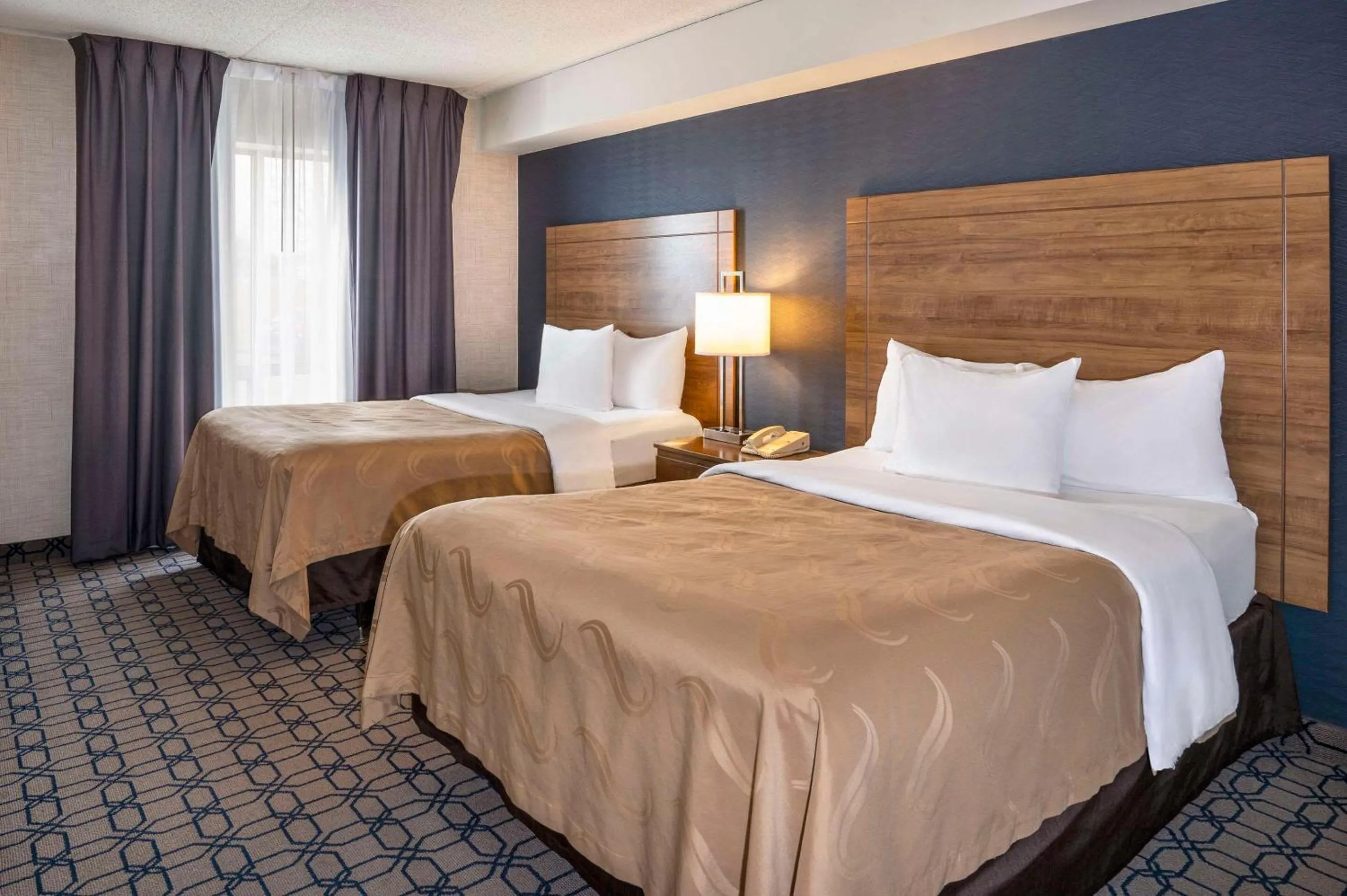 Bedroom, Bed in Quality Suites