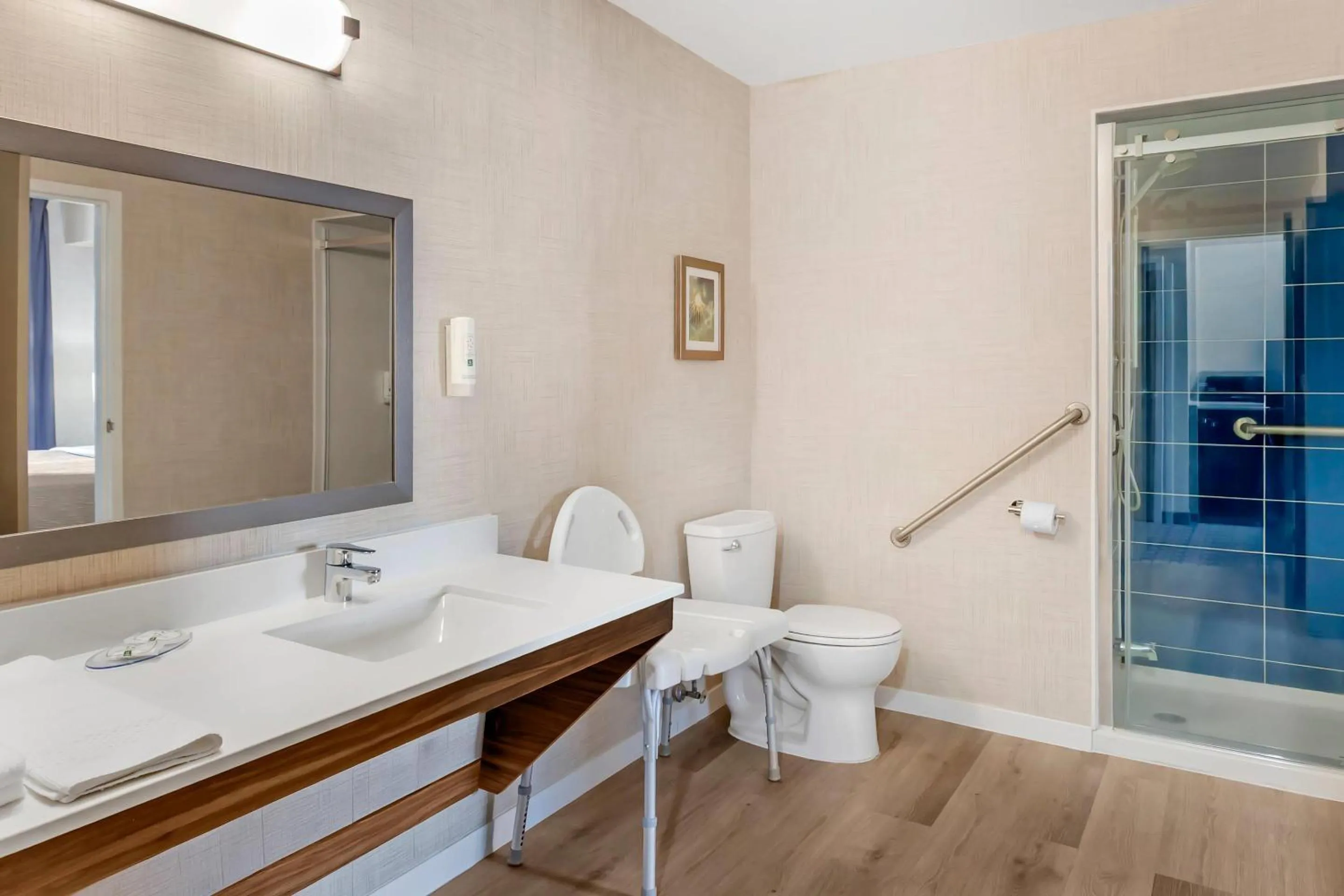 Bedroom in Quality Suites