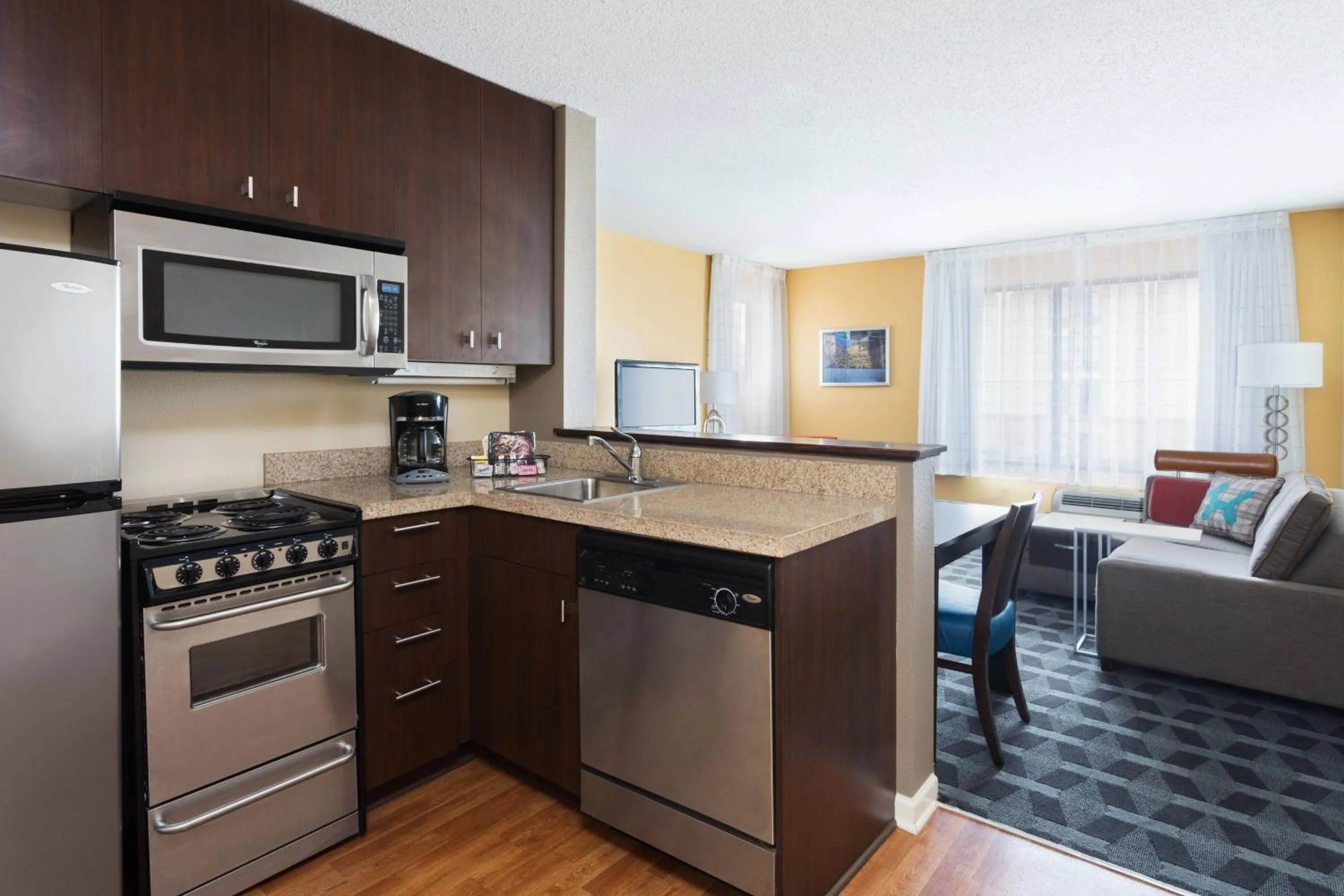 Kitchen or kitchenette in TownePlace Suites by Marriott Bossier City