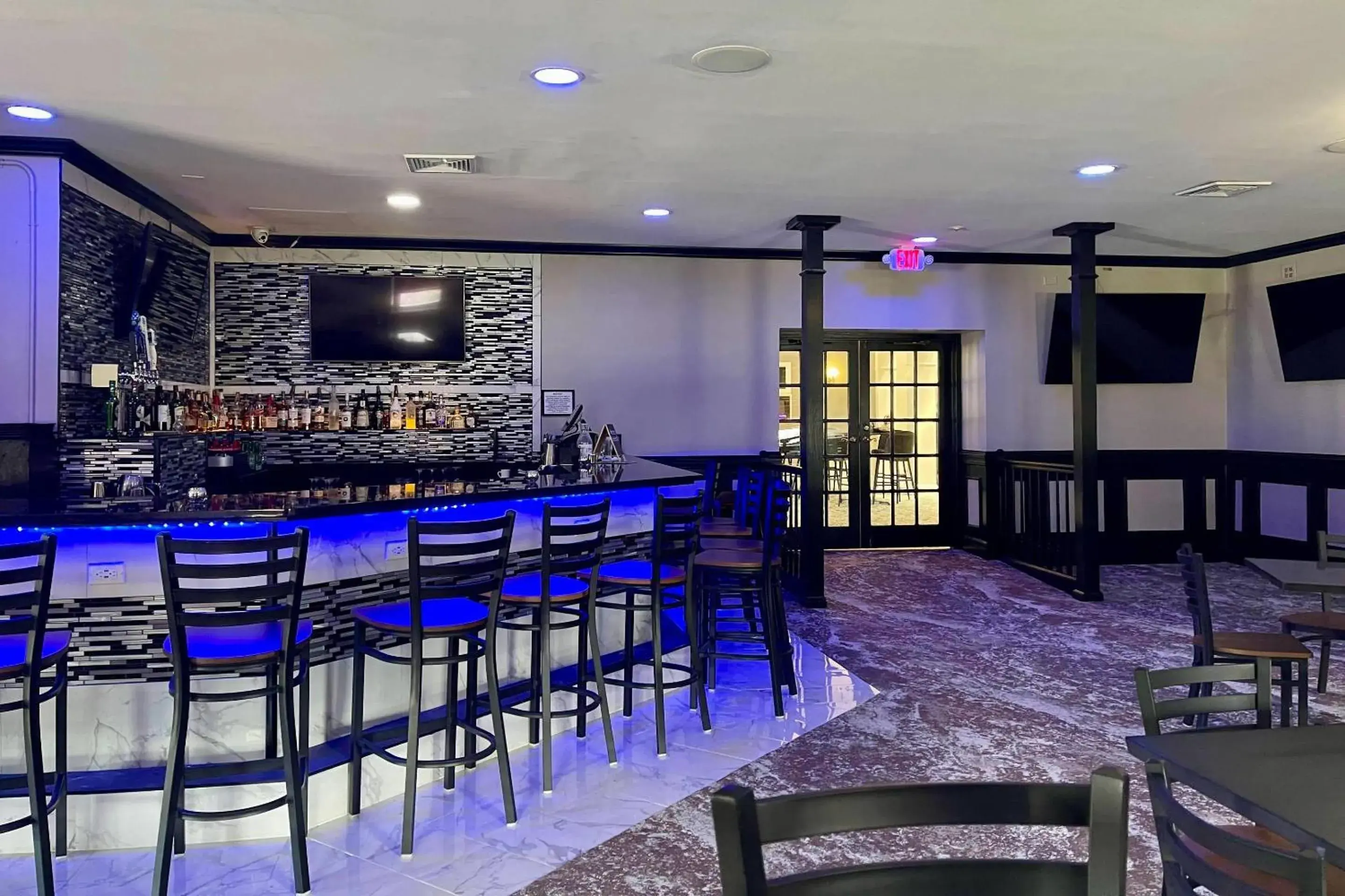 Lounge or bar in Inn on the Square, an Ascend Collection Hotel Lounge or bar in Inn on the Square, an Ascend Collection Hotel