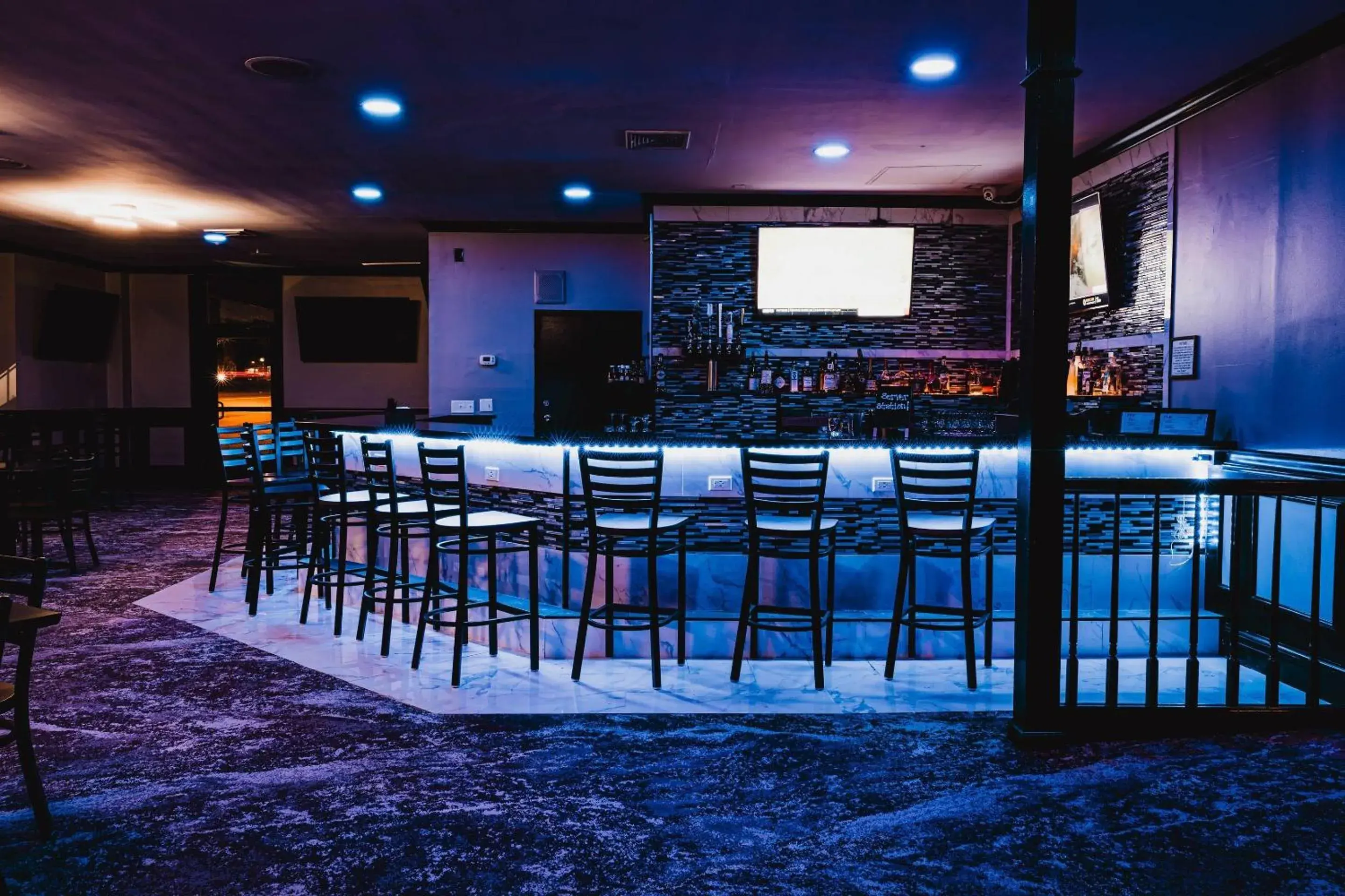 Lounge or bar in Inn on the Square, an Ascend Collection Hotel Lounge or bar in Inn on the Square, an Ascend Collection Hotel