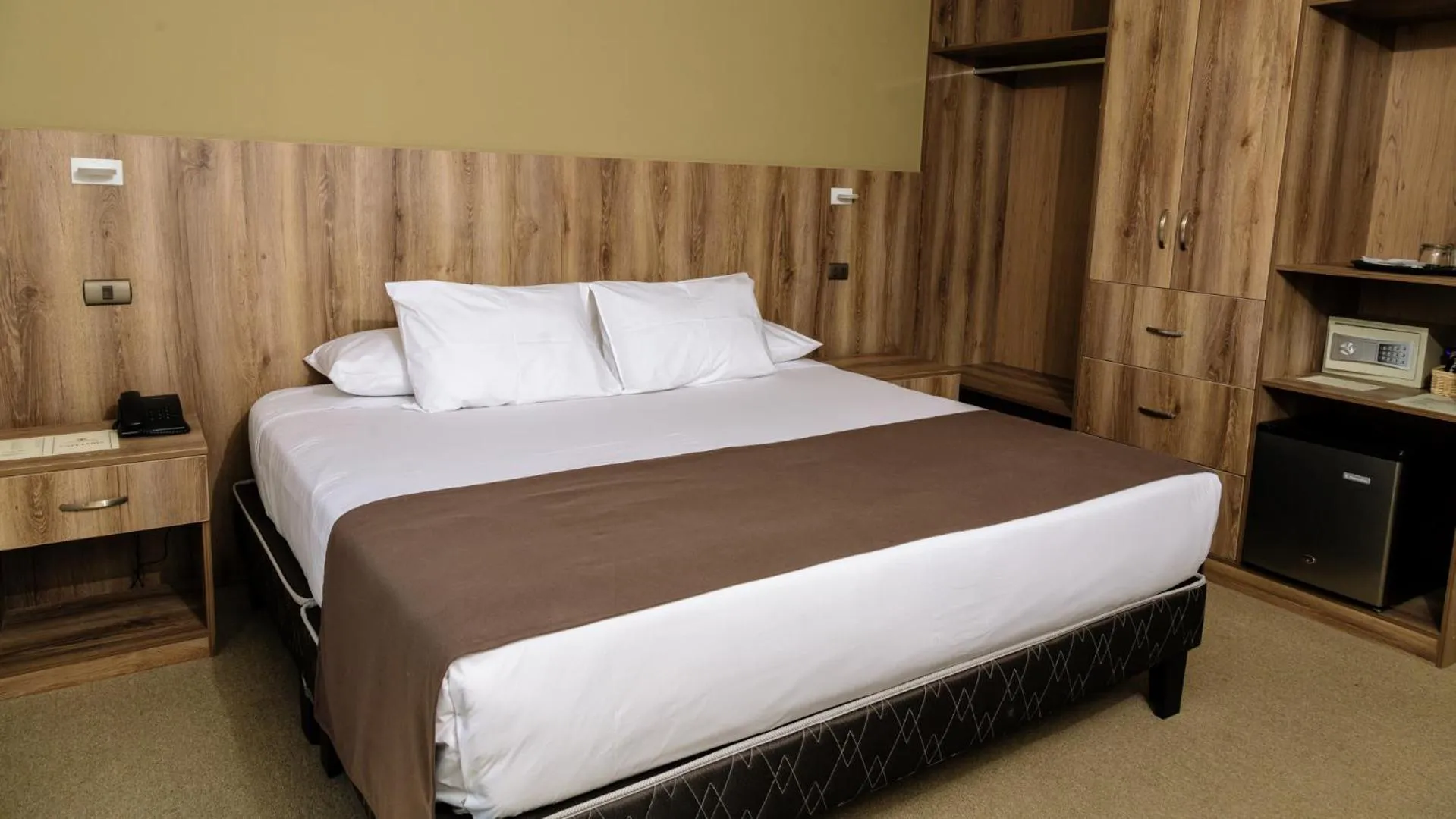 Photo of the whole room, Bed in Hotel Villa del Carmen