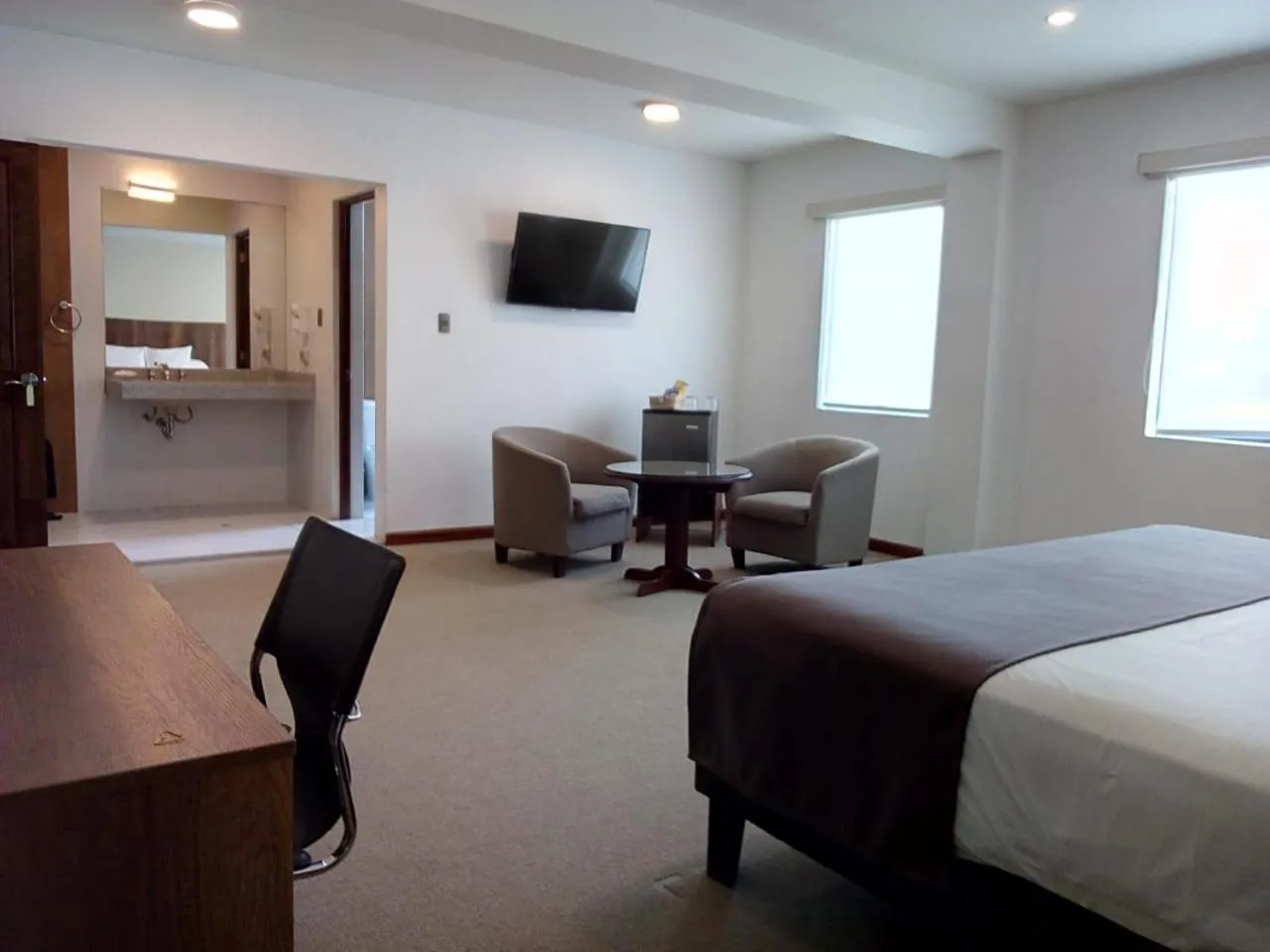 Photo of the whole room, Bed in Hotel Villa del Carmen
