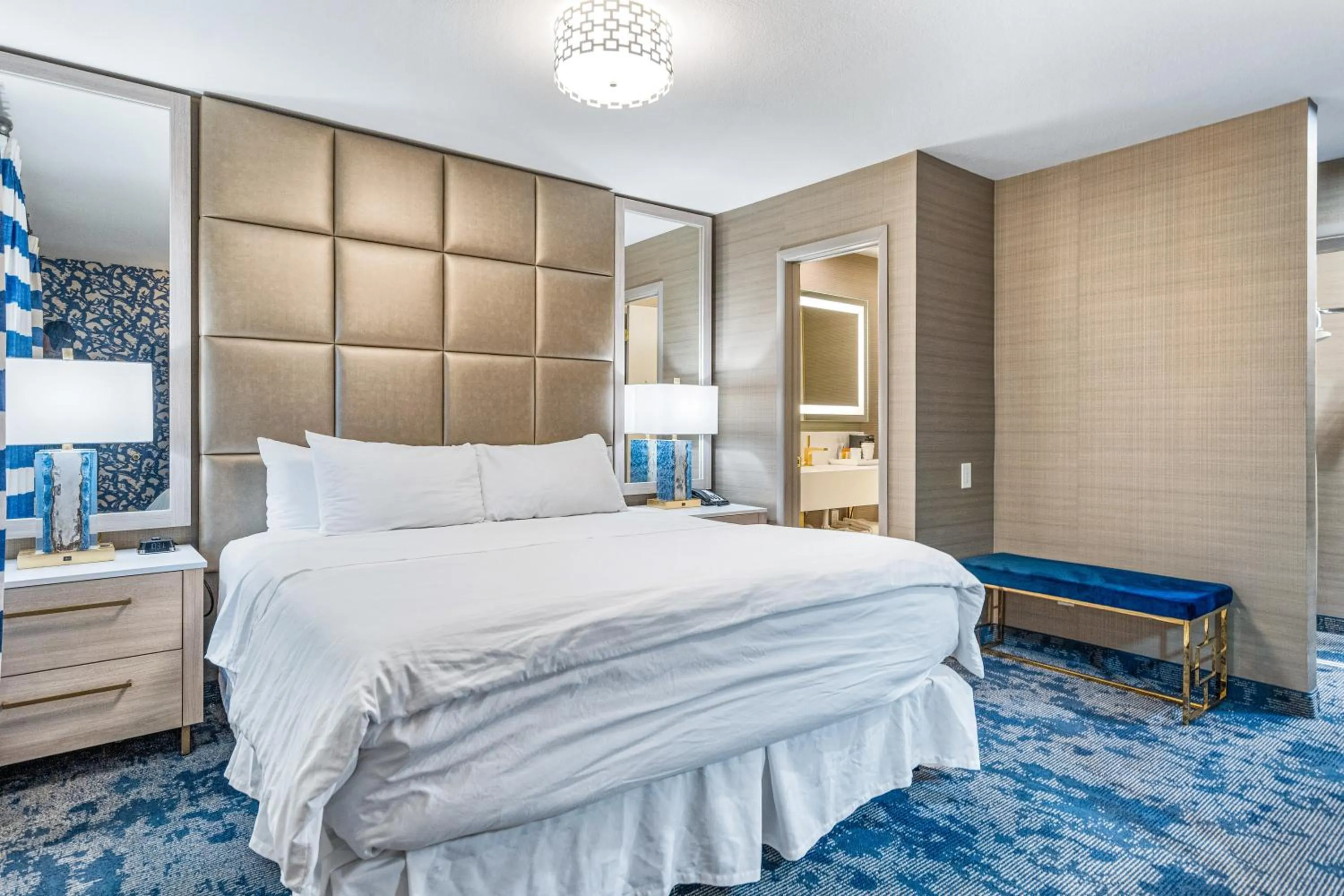 Bed in 3 Palms Tucson North Foothills