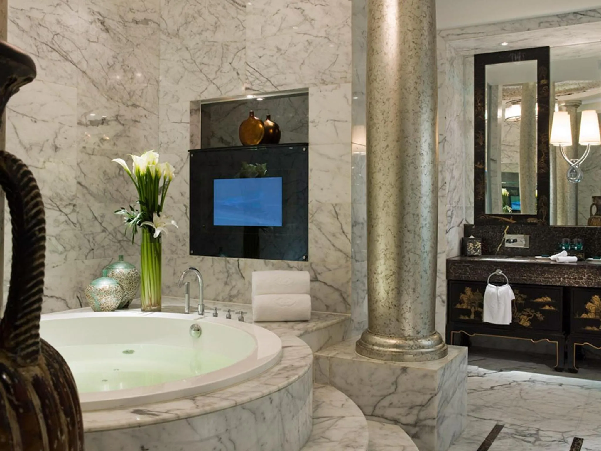 Bathroom in Hotel Shanghai Sheshan Oriental - Handwritten Collection